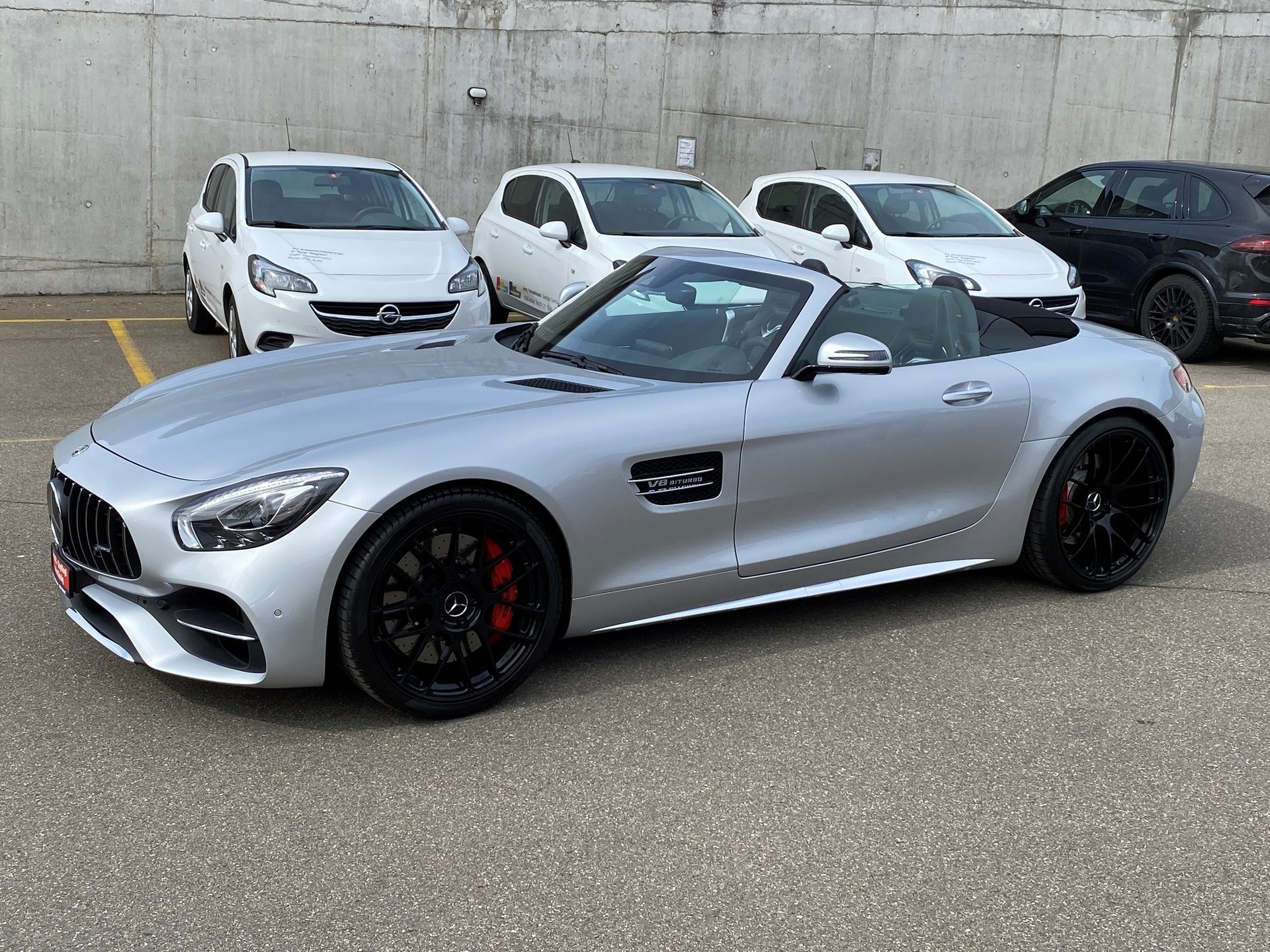 MERCEDES-BENZ AMG GT C Roadster Speedshift DCT-image-10