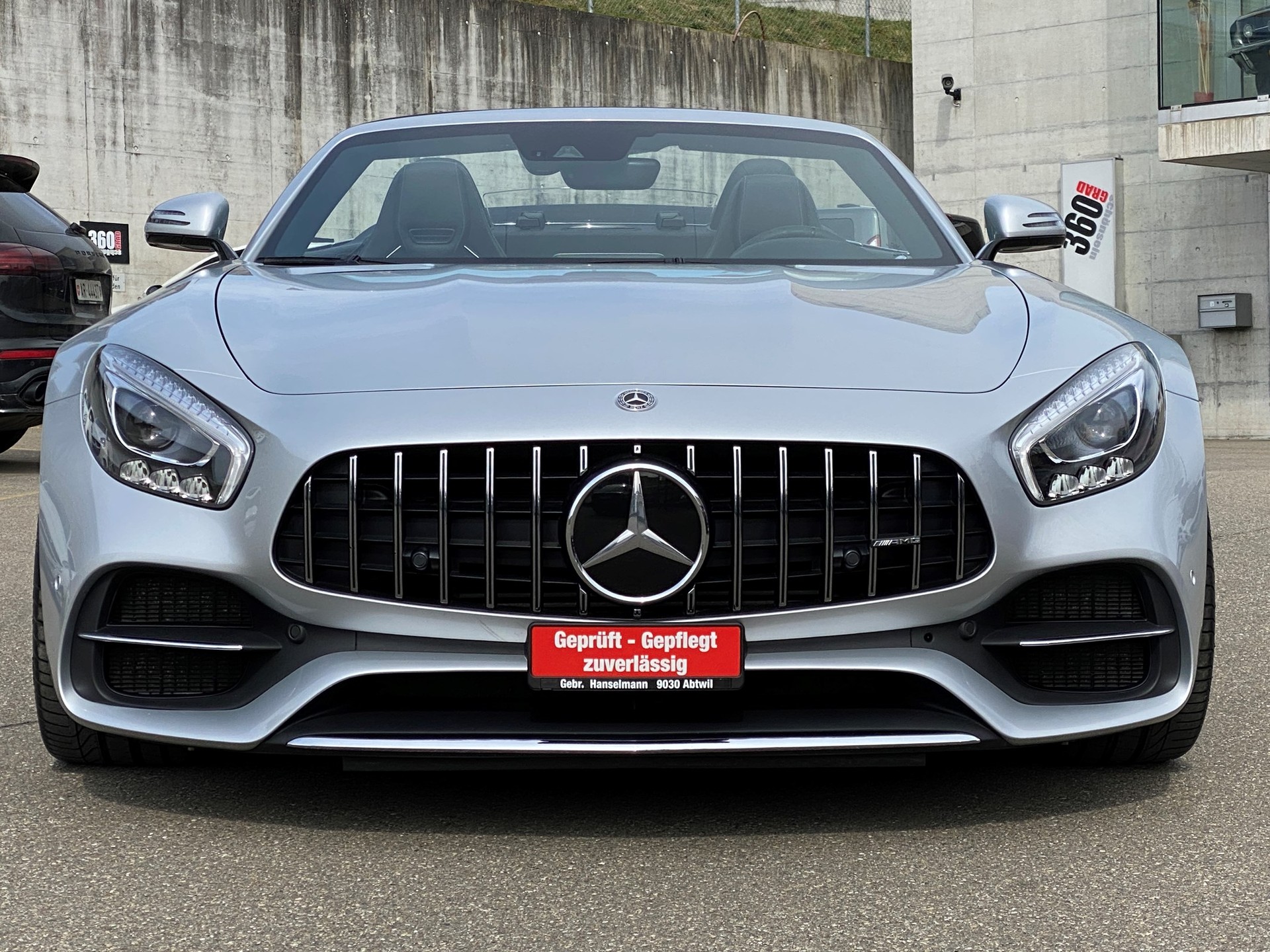 MERCEDES-BENZ AMG GT C Roadster Speedshift DCT-image-1