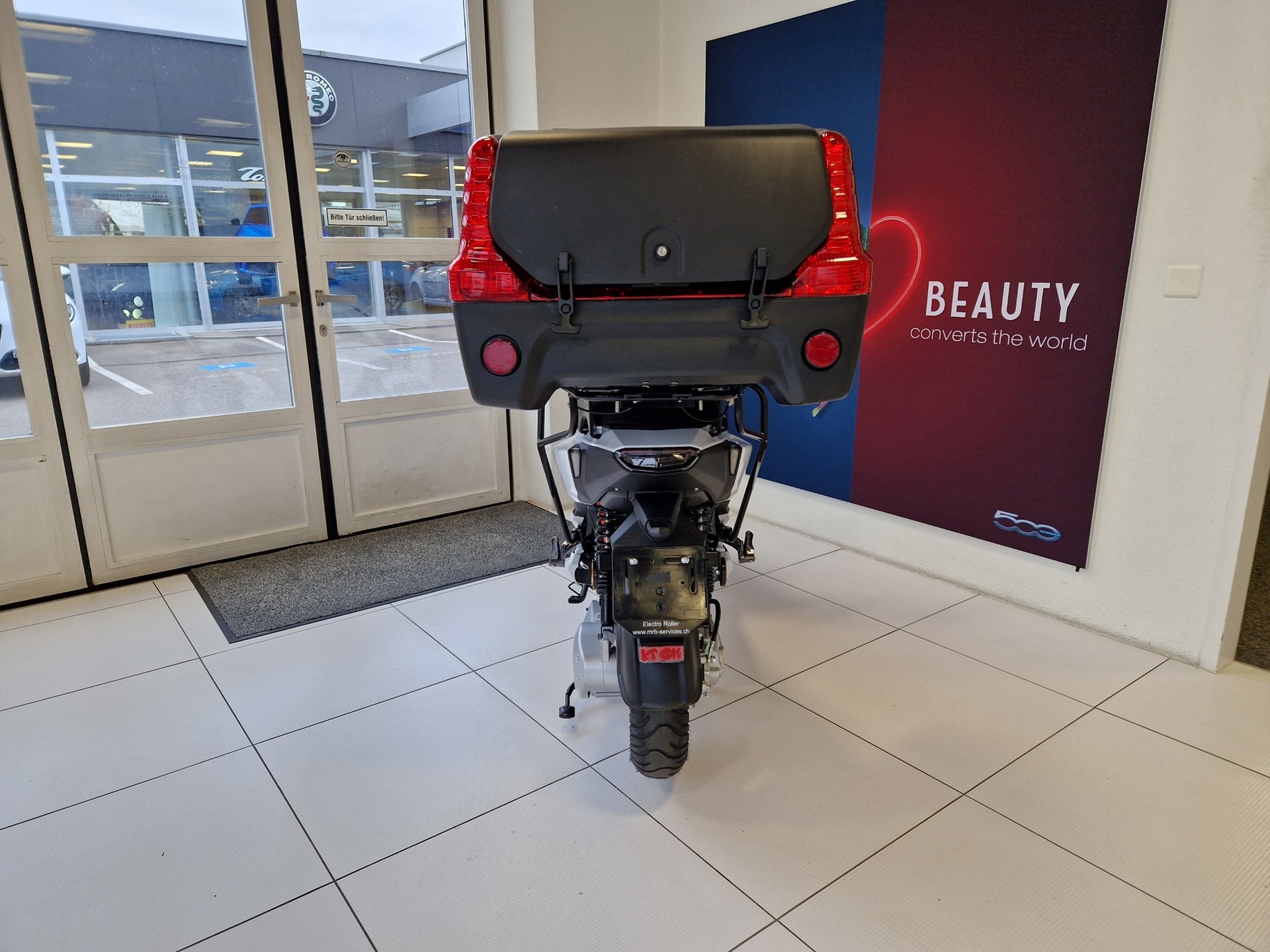 UGBEST UGB Elektroroller R3S - 85Km/h-image-3