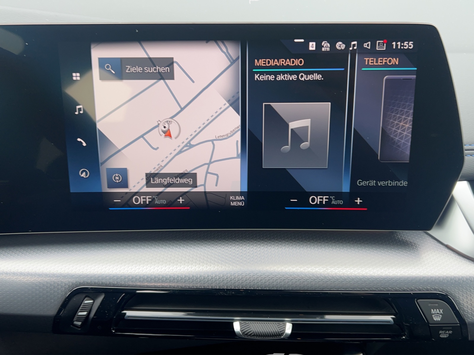 BMW 230e xDrive Active Tourer M Sport-image-11