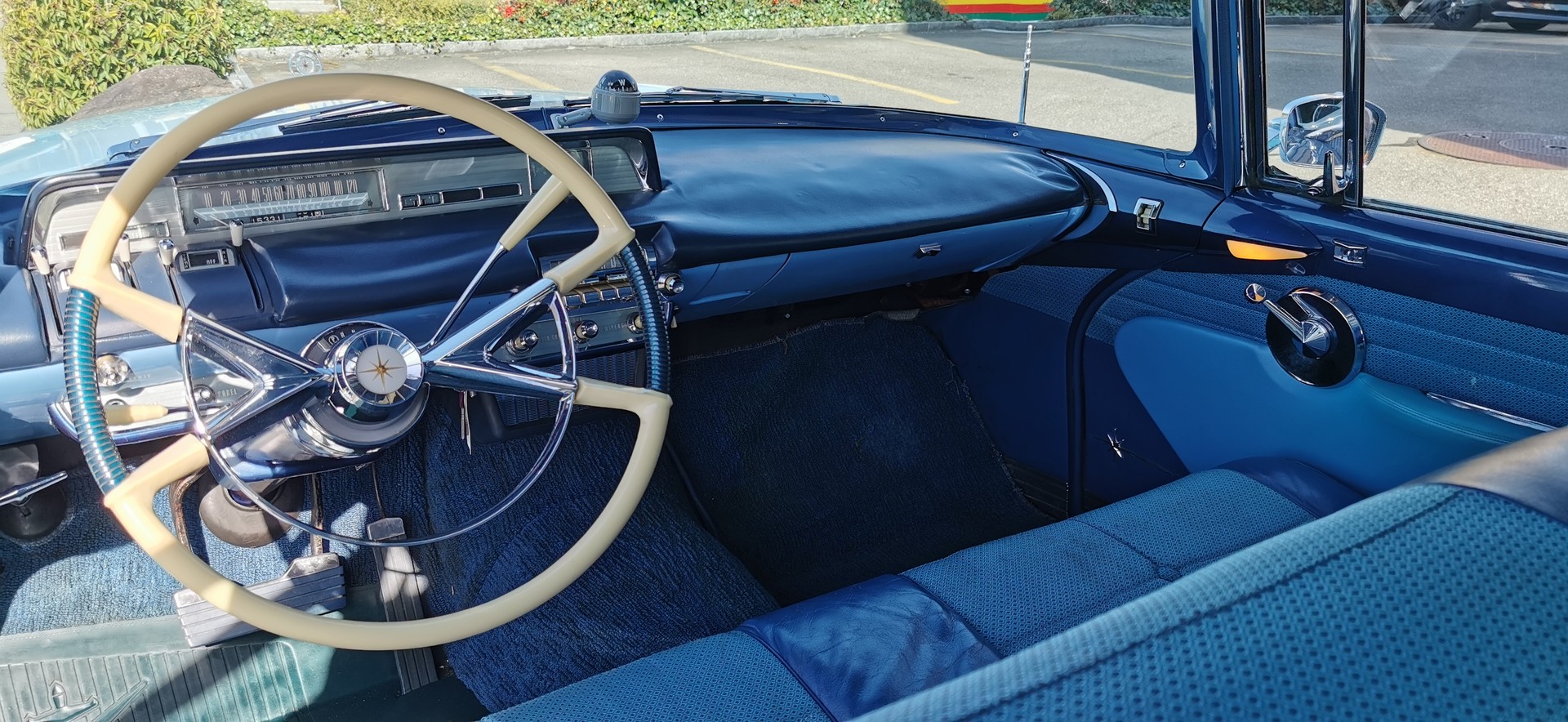 LINCOLN 1957 Lincoln Premiere 4dr HT – Atemberaubendes, komplett originales Auto – nur 15.600 Originalmeilen!-image-9