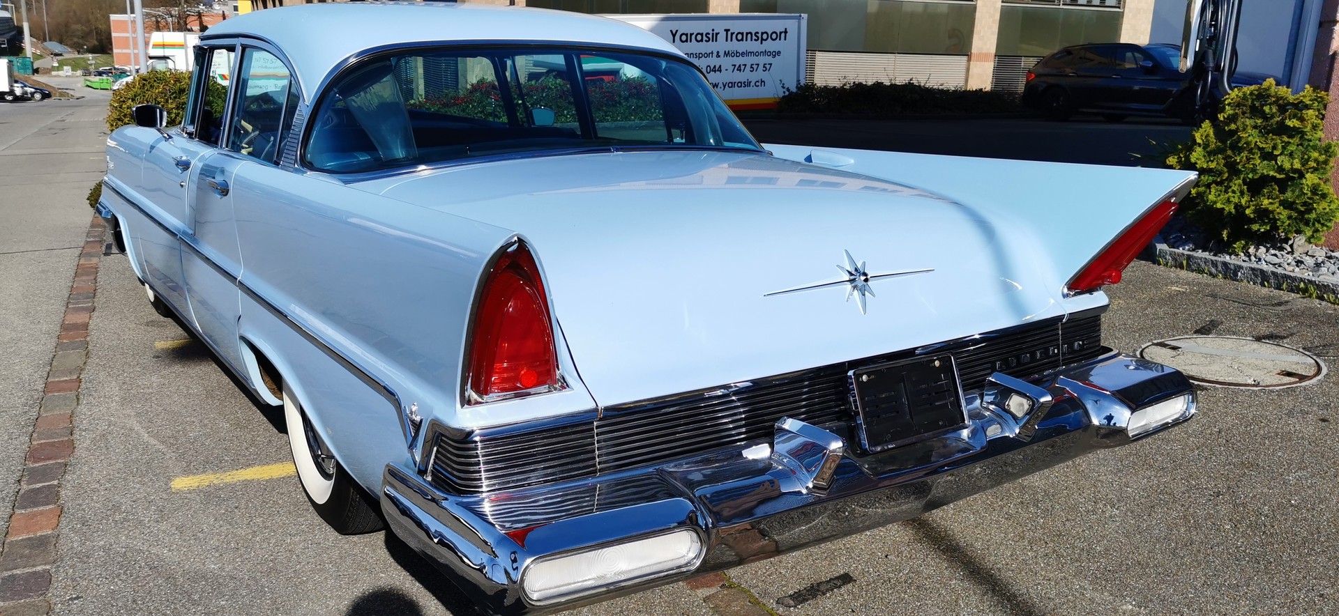 LINCOLN 1957 Lincoln Premiere 4dr HT – Atemberaubendes, komplett originales Auto – nur 15.600 Originalmeilen!-image-1