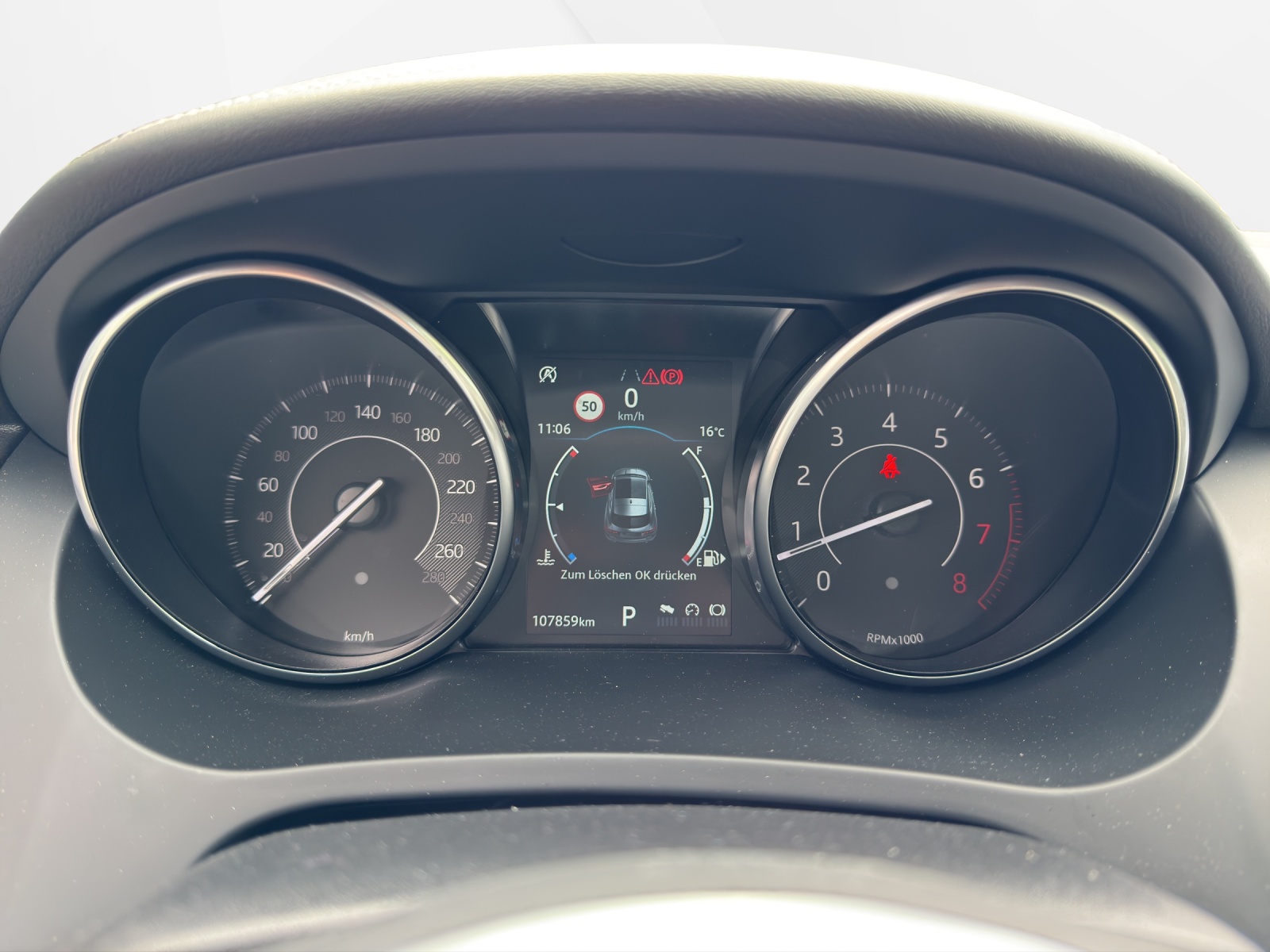 JAGUAR E-Pace 2.0 P250 R-Dynamic S AWD Automatik-image-10