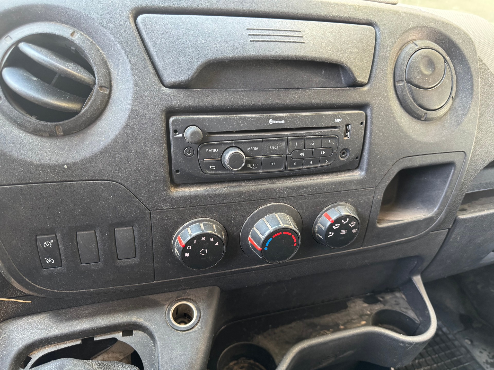 NISSAN NV400 F35.15 L2H2 FWD Comfort-image-9