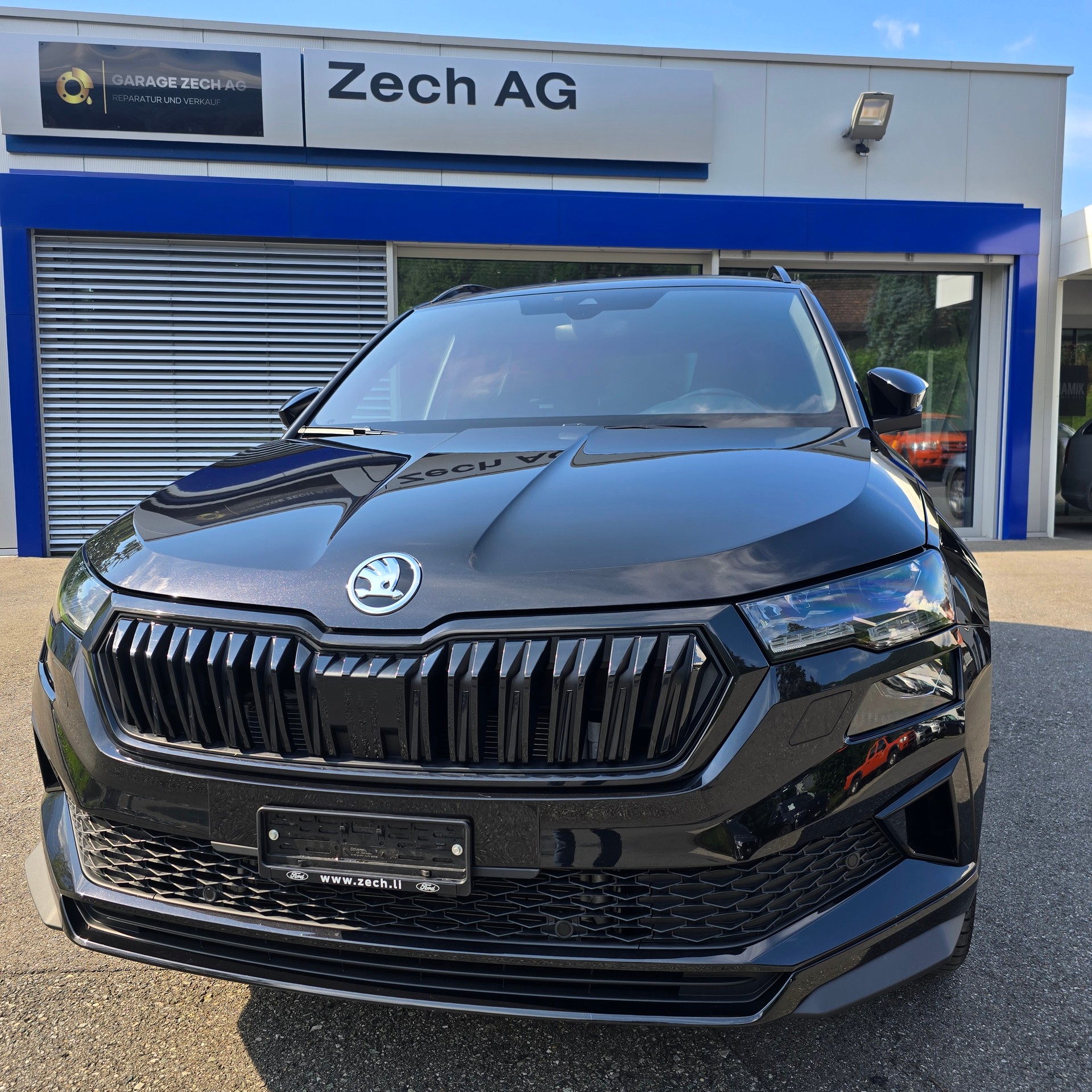 SKODA Karoq 1.5 TSI SportLine DSG-image-1