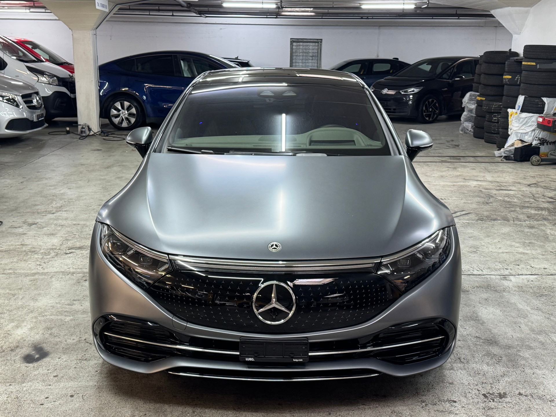 MERCEDES-BENZ EQS 580 4Matic Electric Art Line-image-6