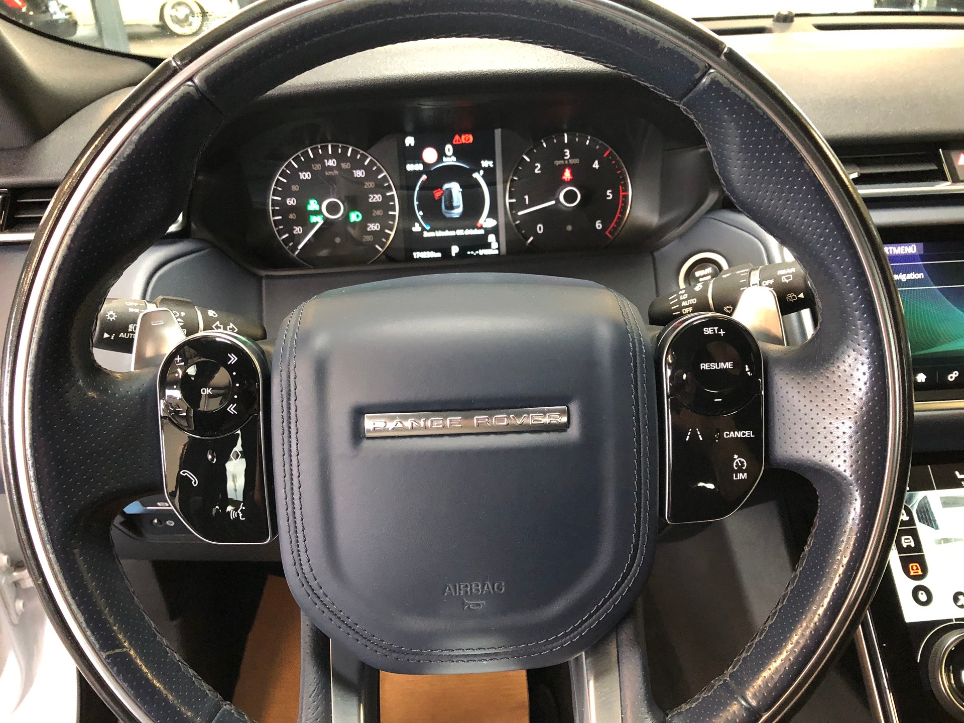 LAND ROVER Range Rover Velar R-Dynamic D 300 S Automatic-image-23