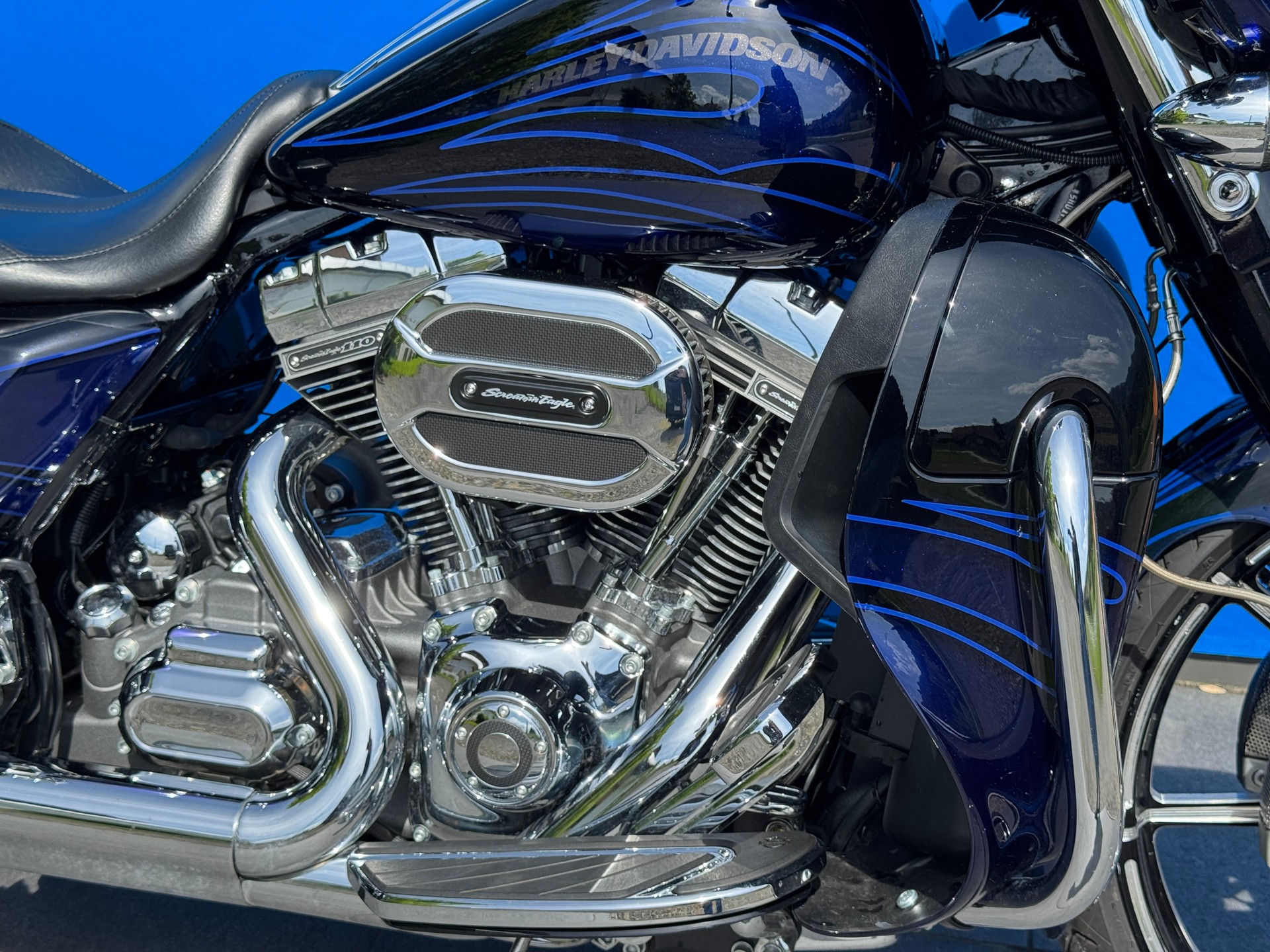 HARLEY-DAVIDSON FLHXSE Street Glide ABS CVO-image-4