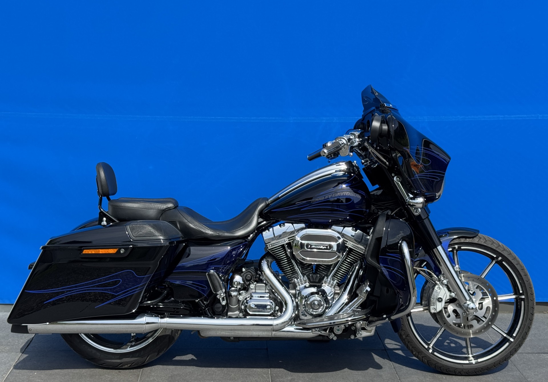 HARLEY-DAVIDSON FLHXSE Street Glide ABS CVO-image-0