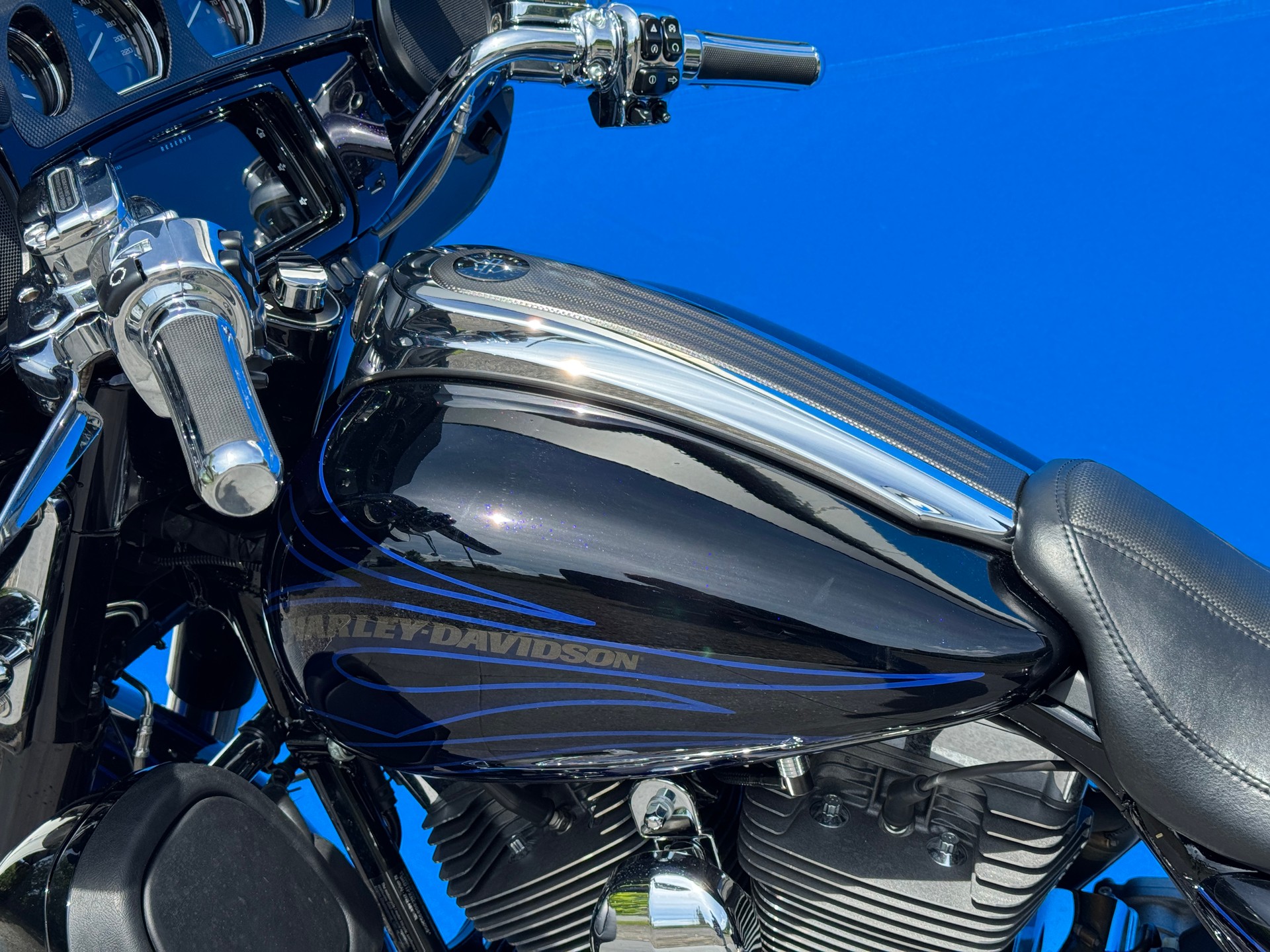 HARLEY-DAVIDSON FLHXSE Street Glide ABS CVO-image-10
