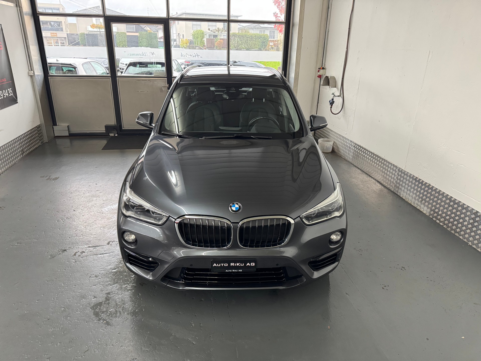 BMW X1 xDrive 18d Sport Line Steptronic-showroom-element-2