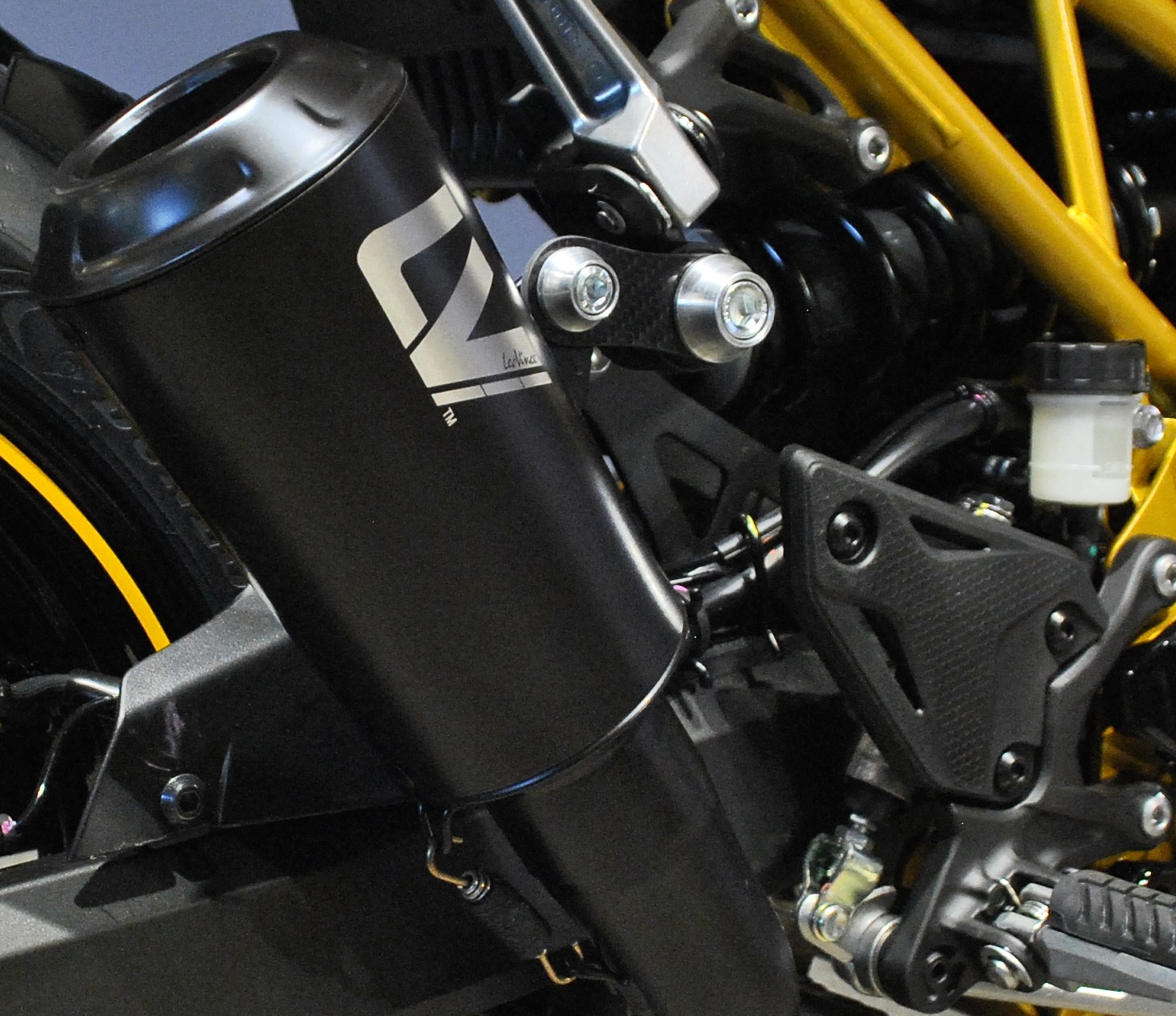 KAWASAKI Z 900-image-7