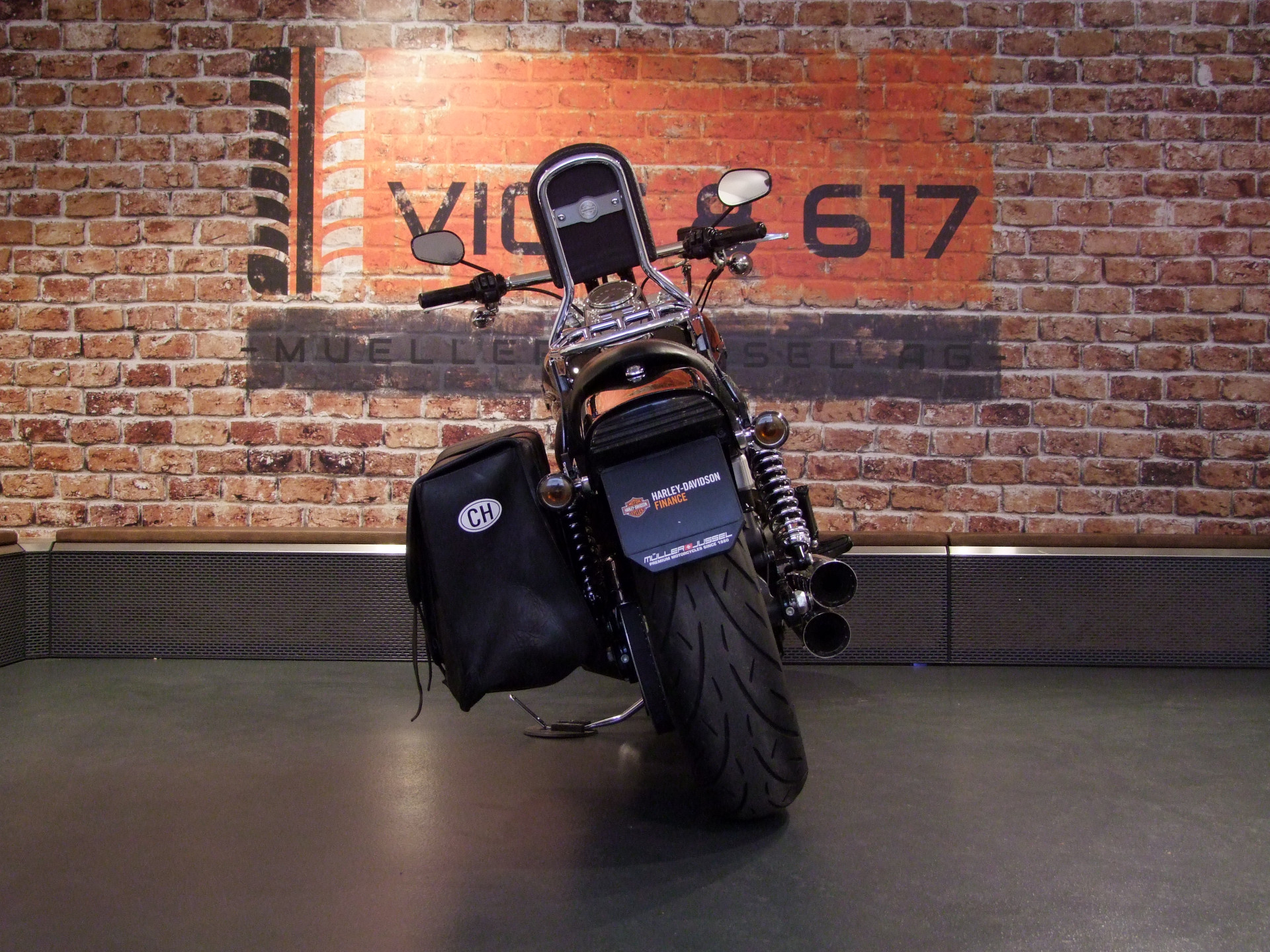 HARLEY-DAVIDSON FXDF 1690 Dyna Fat Bob-image-3