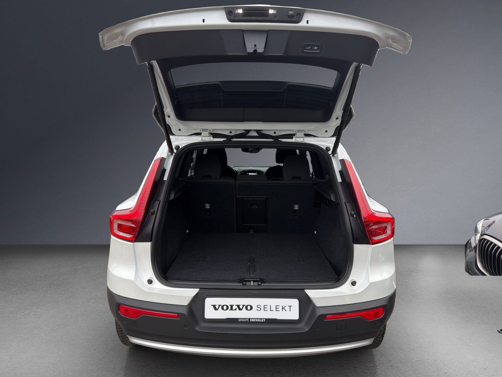 VOLVO XC40 T2 Core Geartronic-image-11