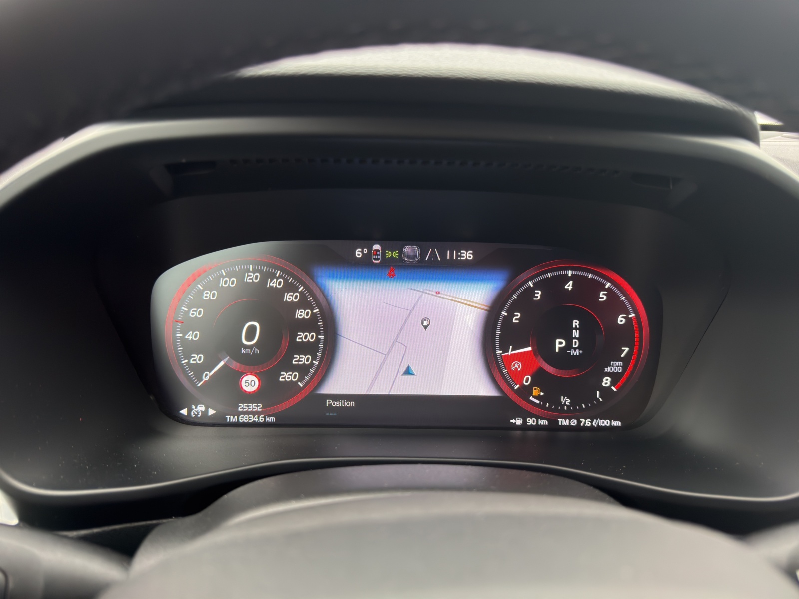 VOLVO XC40 T2 Core Geartronic-image-13