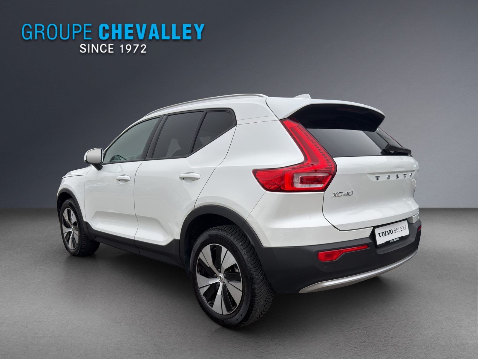VOLVO XC40 T2 Core Geartronic-showroom-element-3