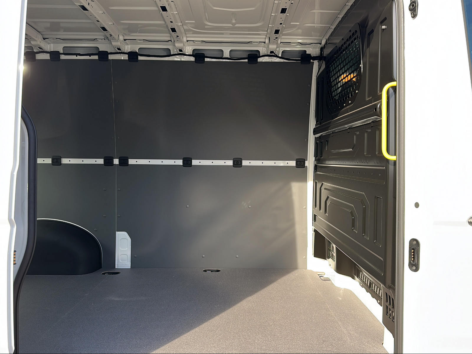 VW Crafter 35 2.0 TDI Entry L3-image-14