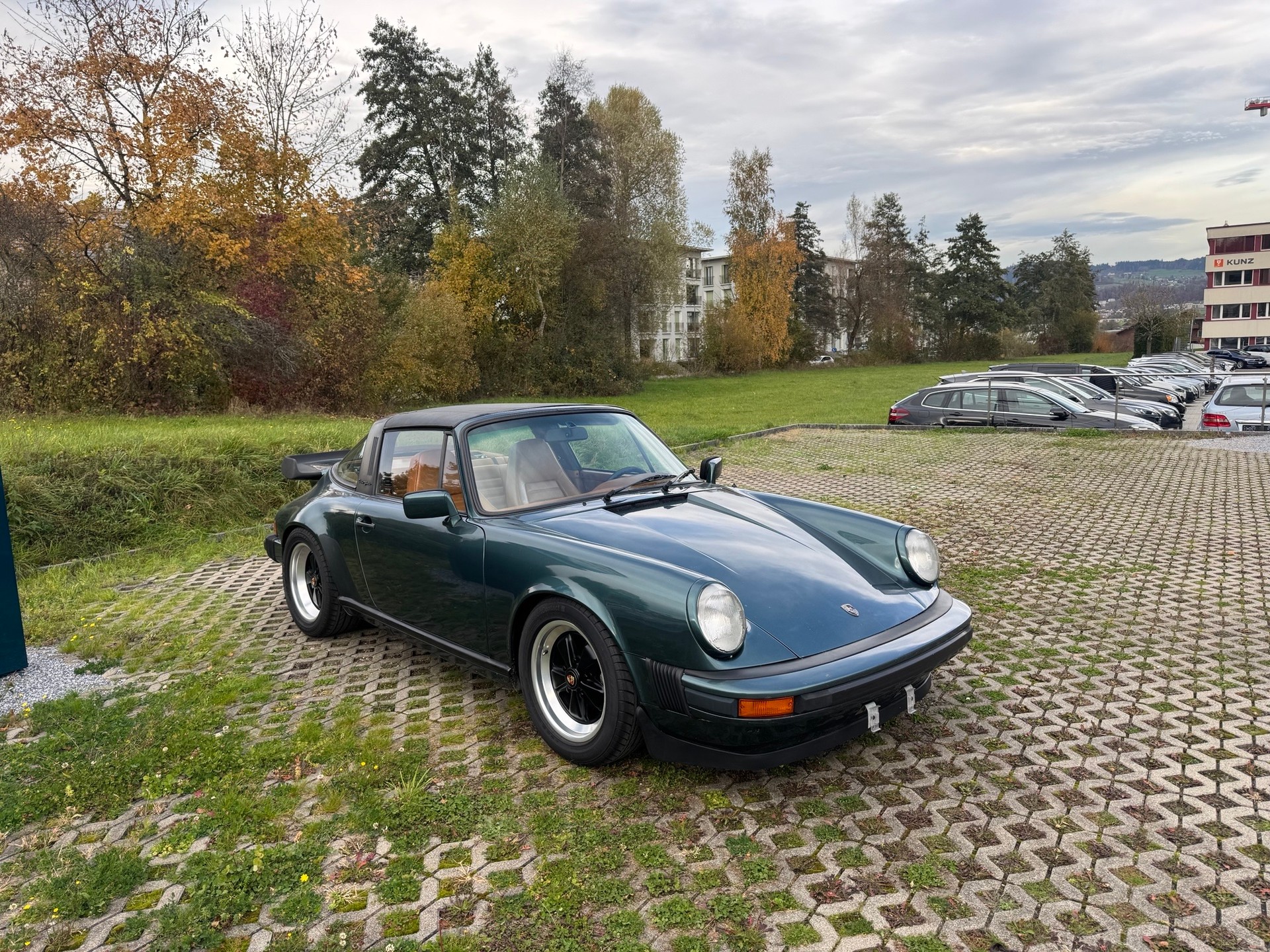 PORSCHE 911 SC Targa-image-2