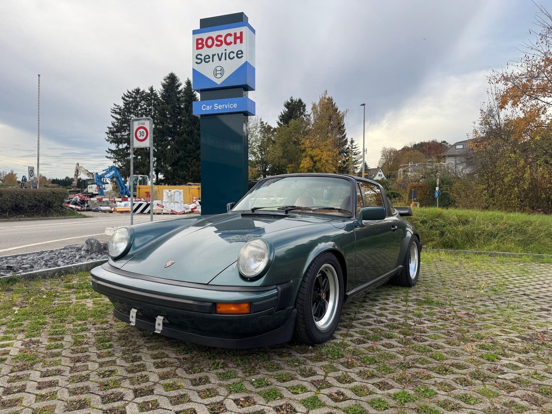 PORSCHE 911 SC Targa