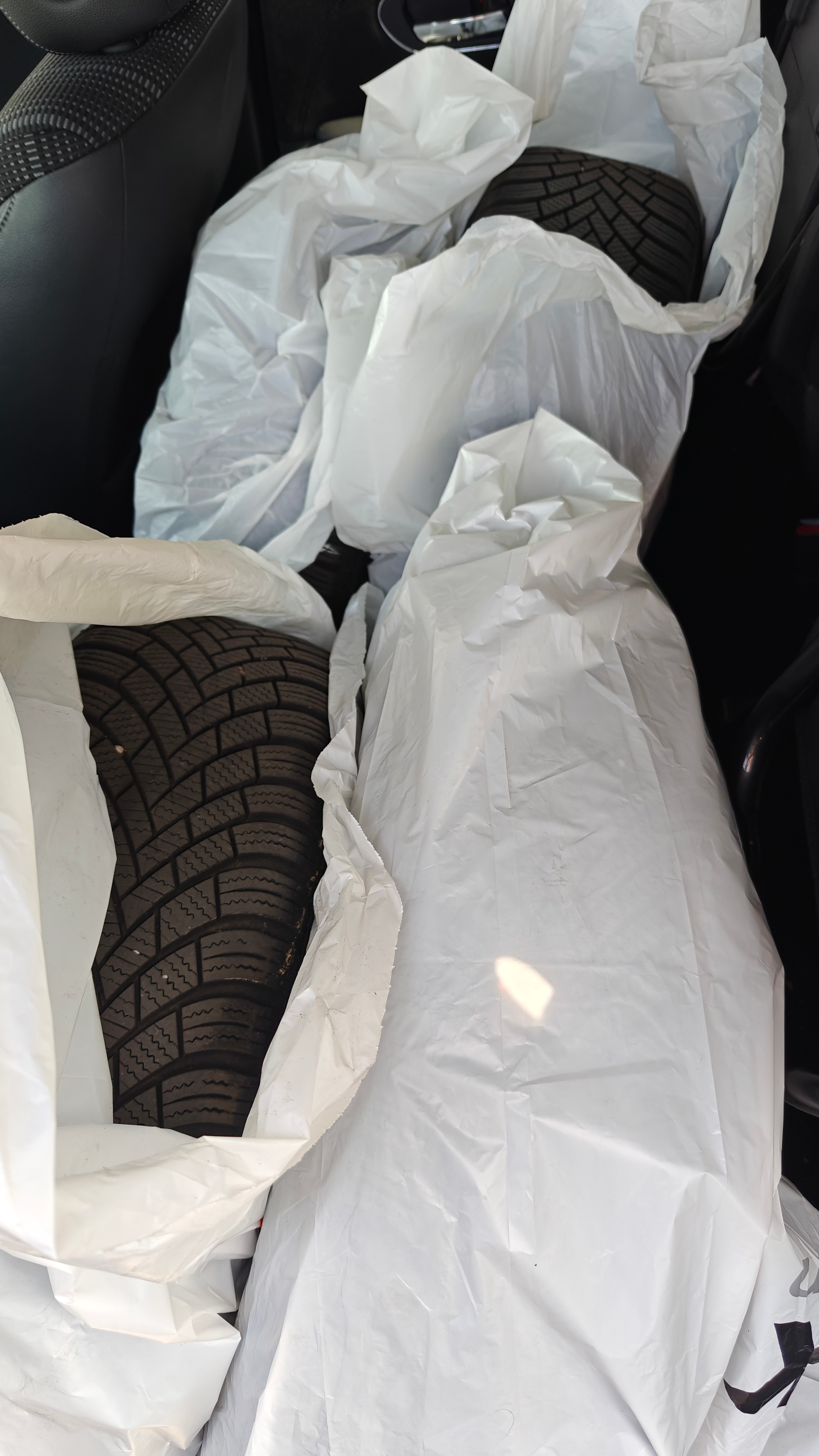 HONDA HR-V 1.6i-DTEC Executive-image-9