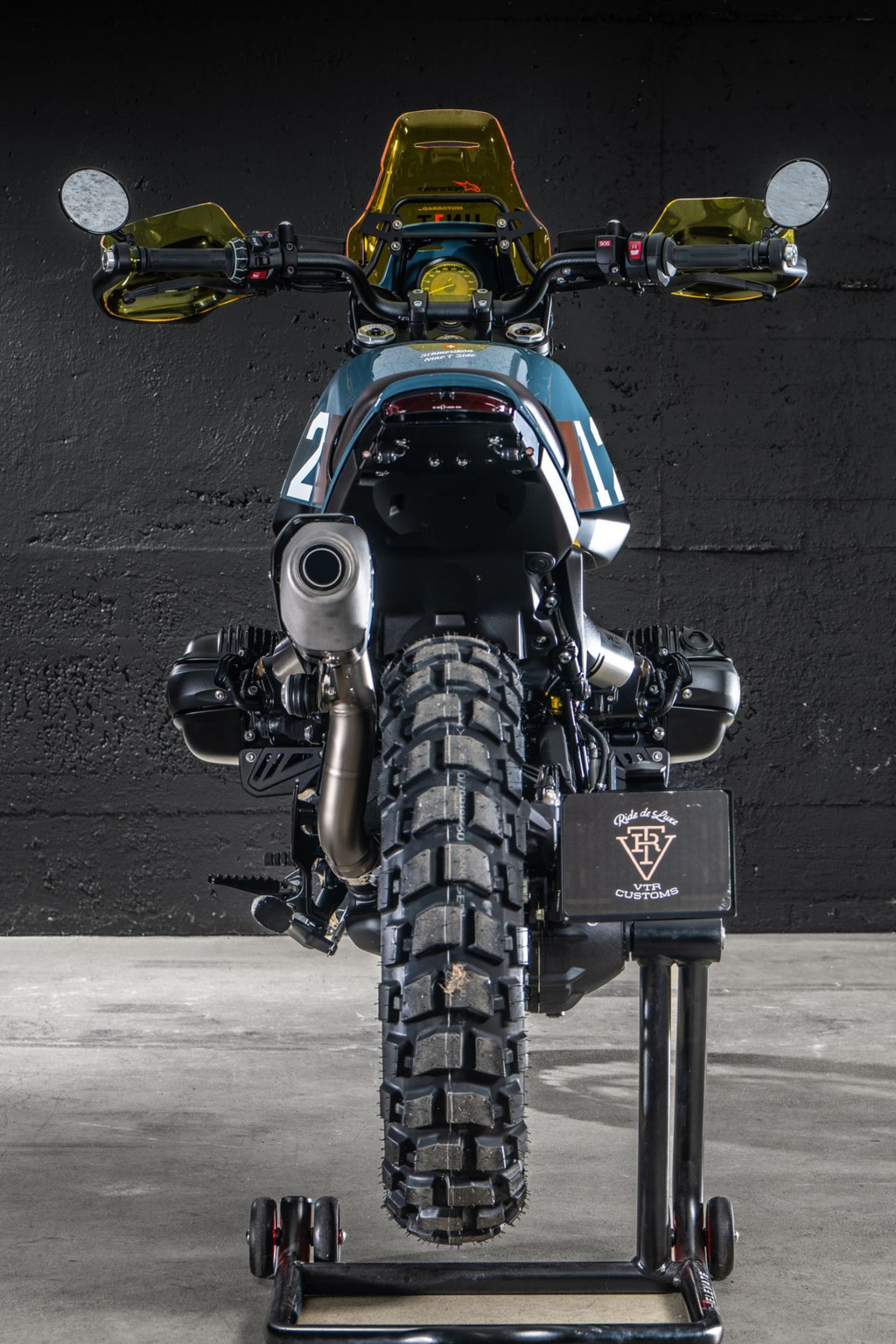 BMW R 12 G/S "HERZBERG 12" by VTR Customs-image-2