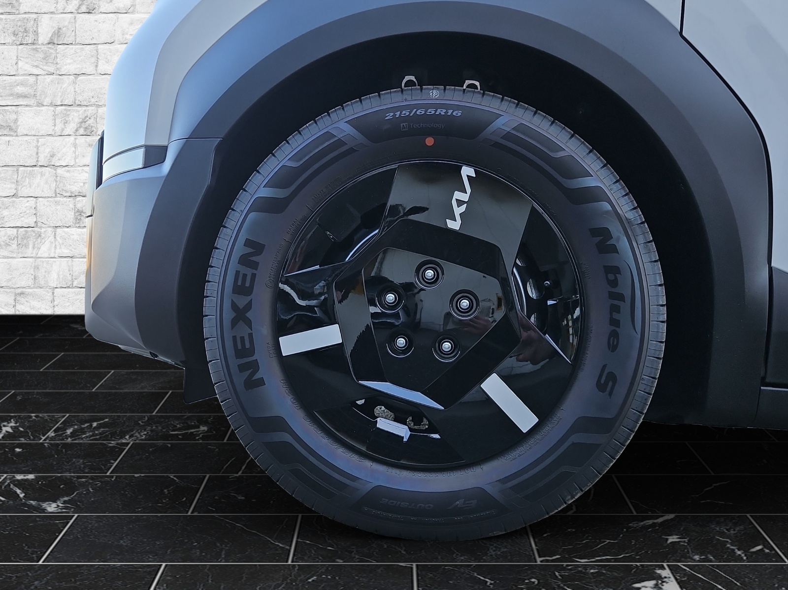 KIA PV5 Cargo 71.2 kWh Plus-image-10