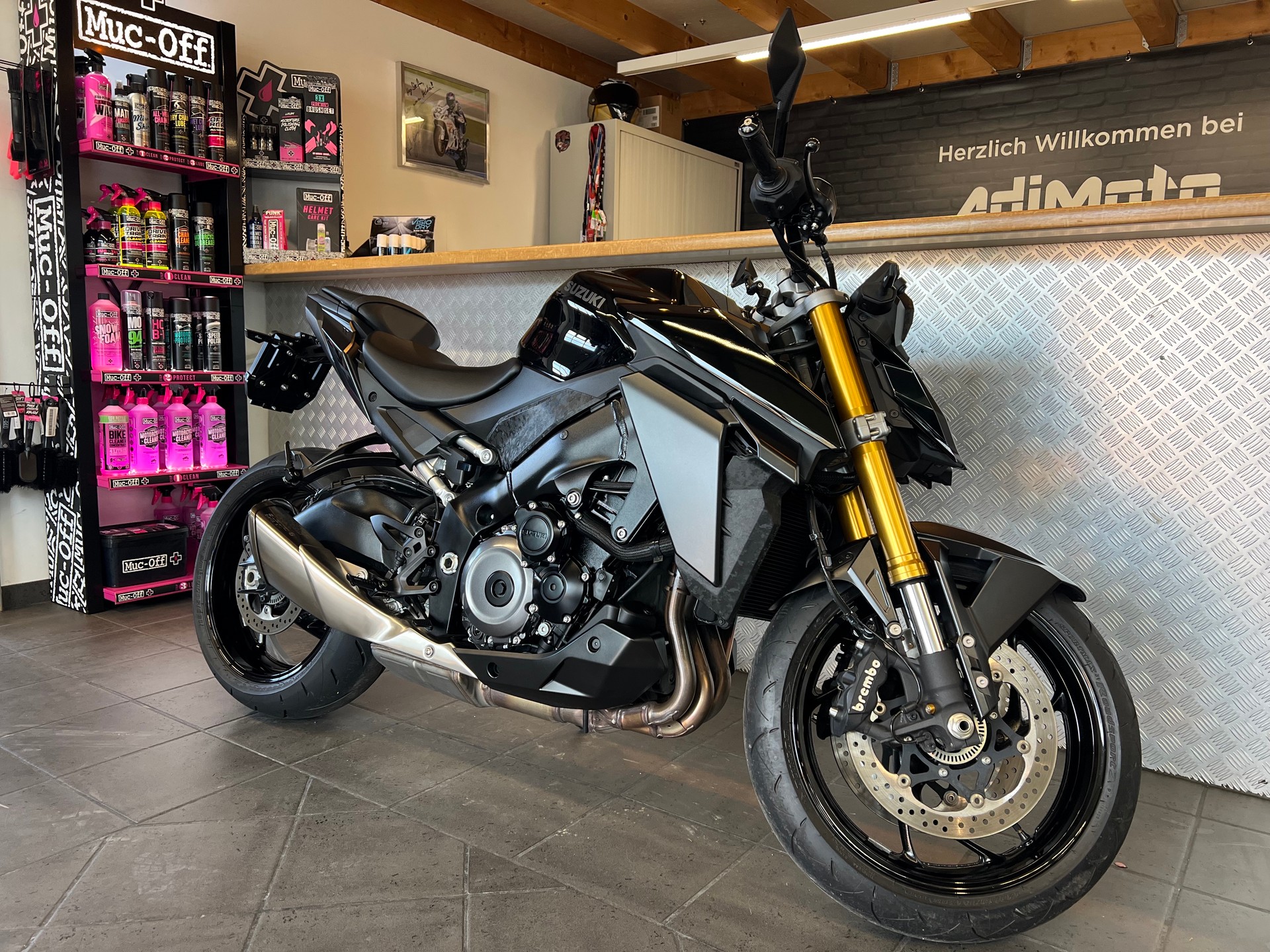 SUZUKI GSX-S 1000-image-2