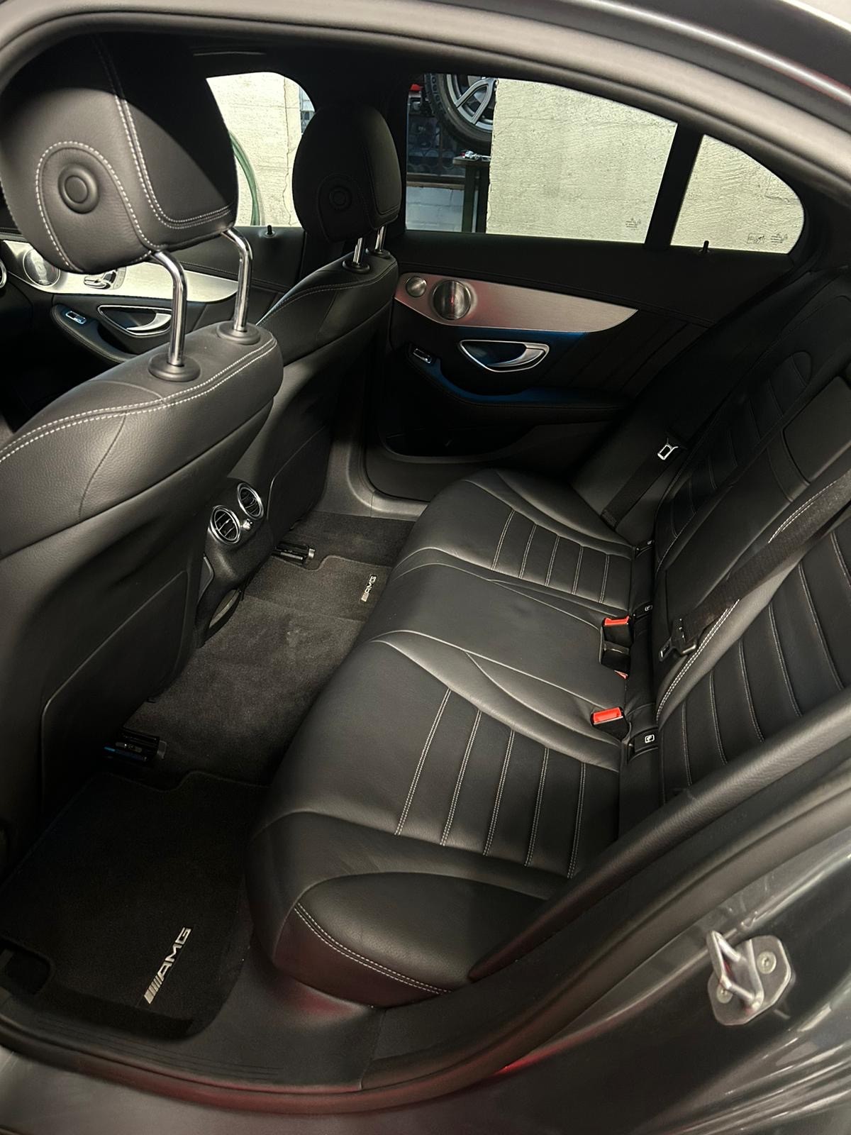MERCEDES-BENZ C 43 AMG 4Matic 9G-Tronic-image-8