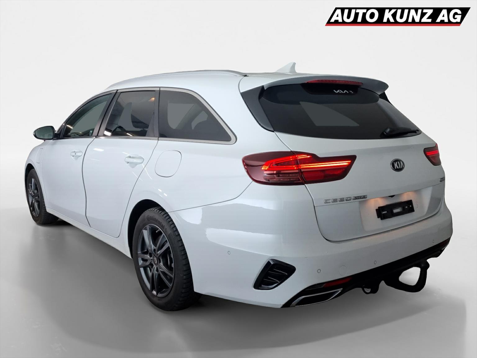 KIA Ceed Sportswagon 1.6 GDi Plug-in Hybrid Style DCT-showroom-element-3