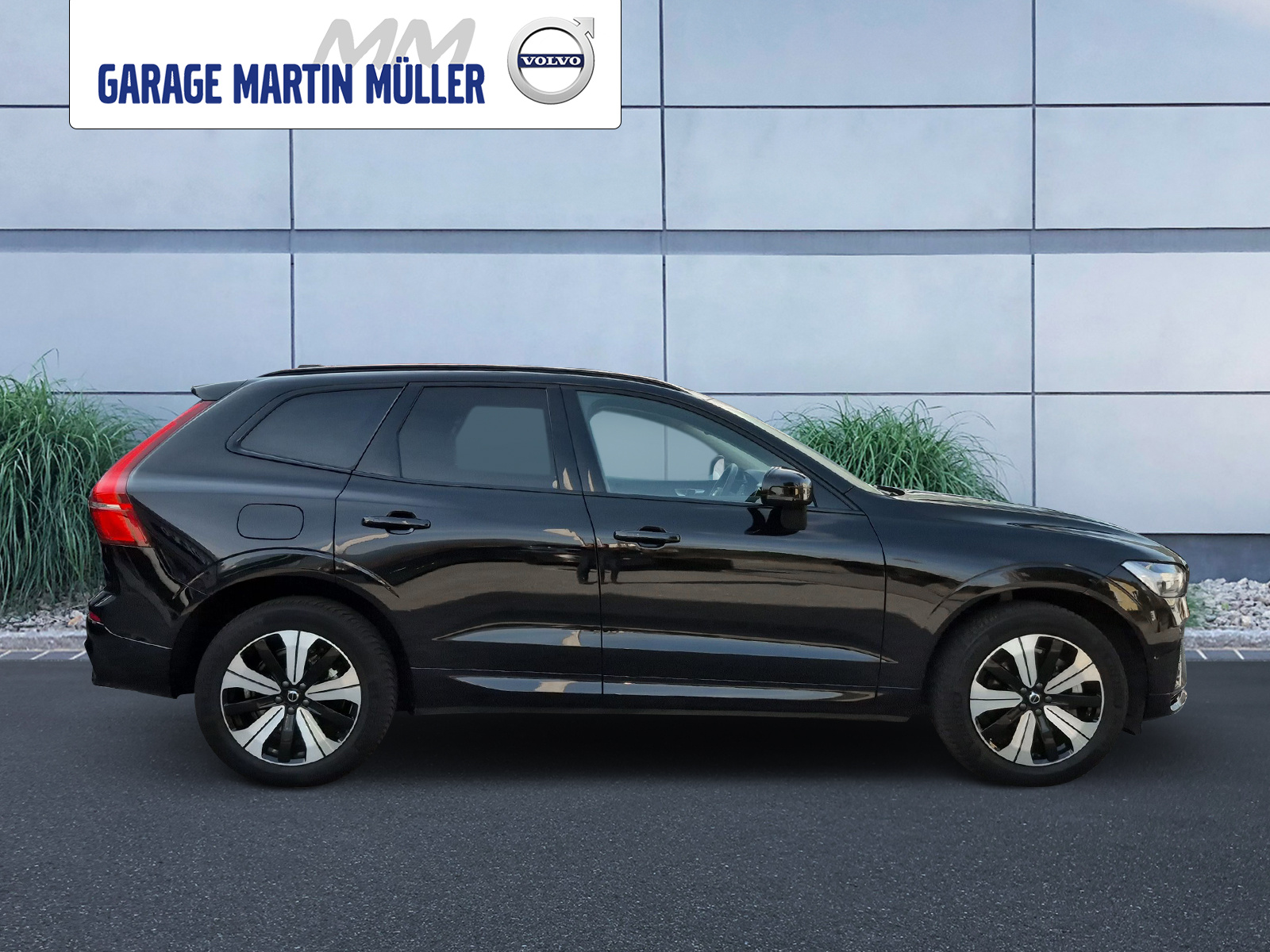 VOLVO XC60 2.0 T6 TE Plus Dark eAWD-image-5