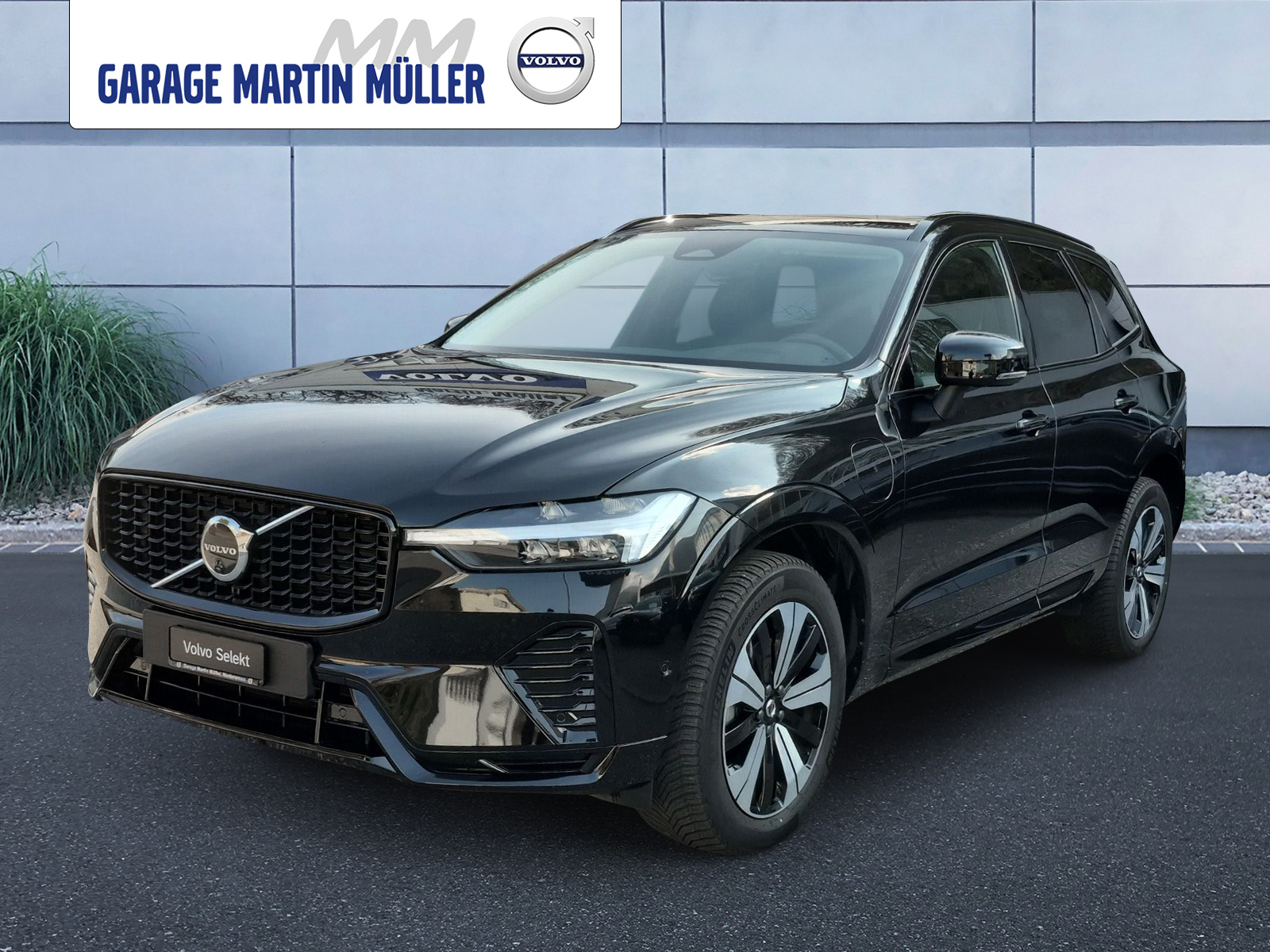 VOLVO XC60 2.0 T6 TE Plus Dark eAWD