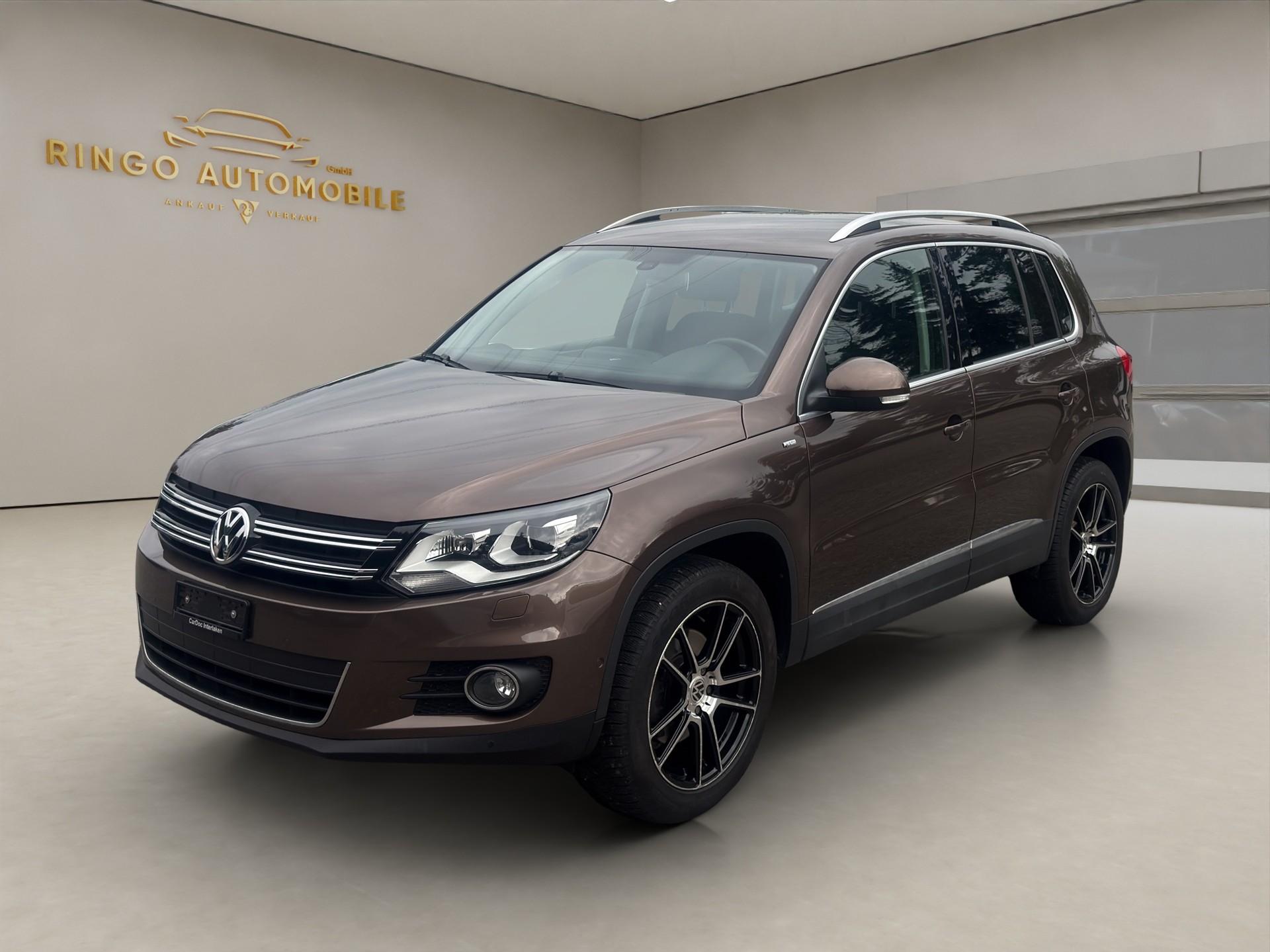 VW Tiguan 2.0 TSI Sport&Style 4Motion DSG-showroom-element-1