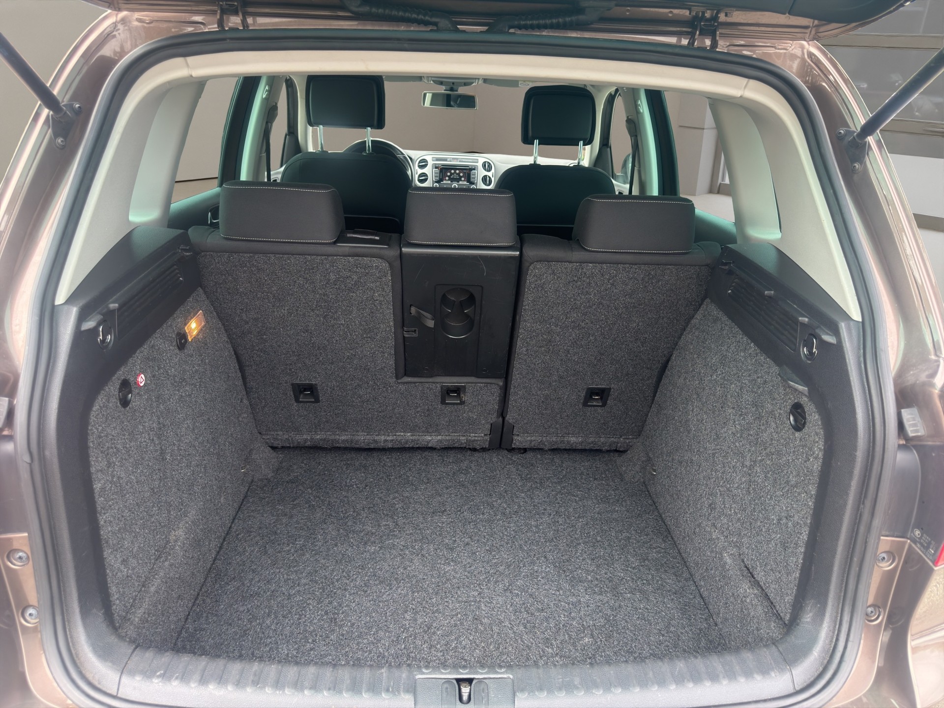 VW Tiguan 2.0 TSI Sport&Style 4Motion DSG-image-13