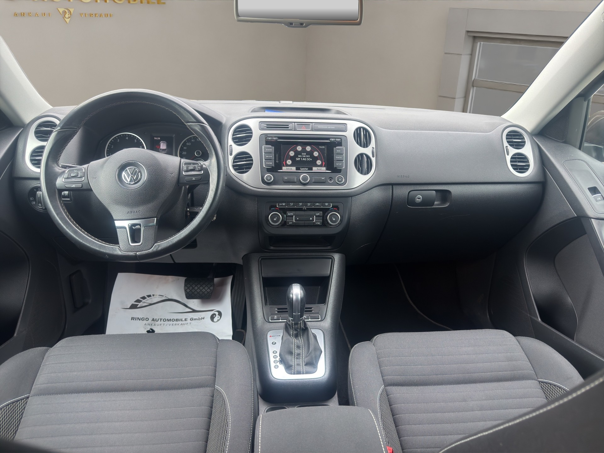 VW Tiguan 2.0 TSI Sport&Style 4Motion DSG-image-11