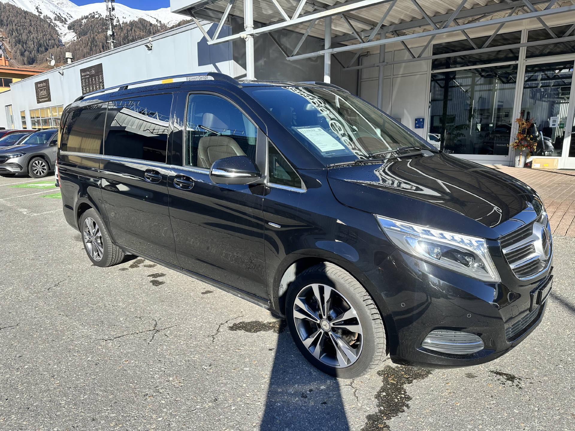 MERCEDES-BENZ V 250 d Avantgarde lang 4Matic-showroom-element-2