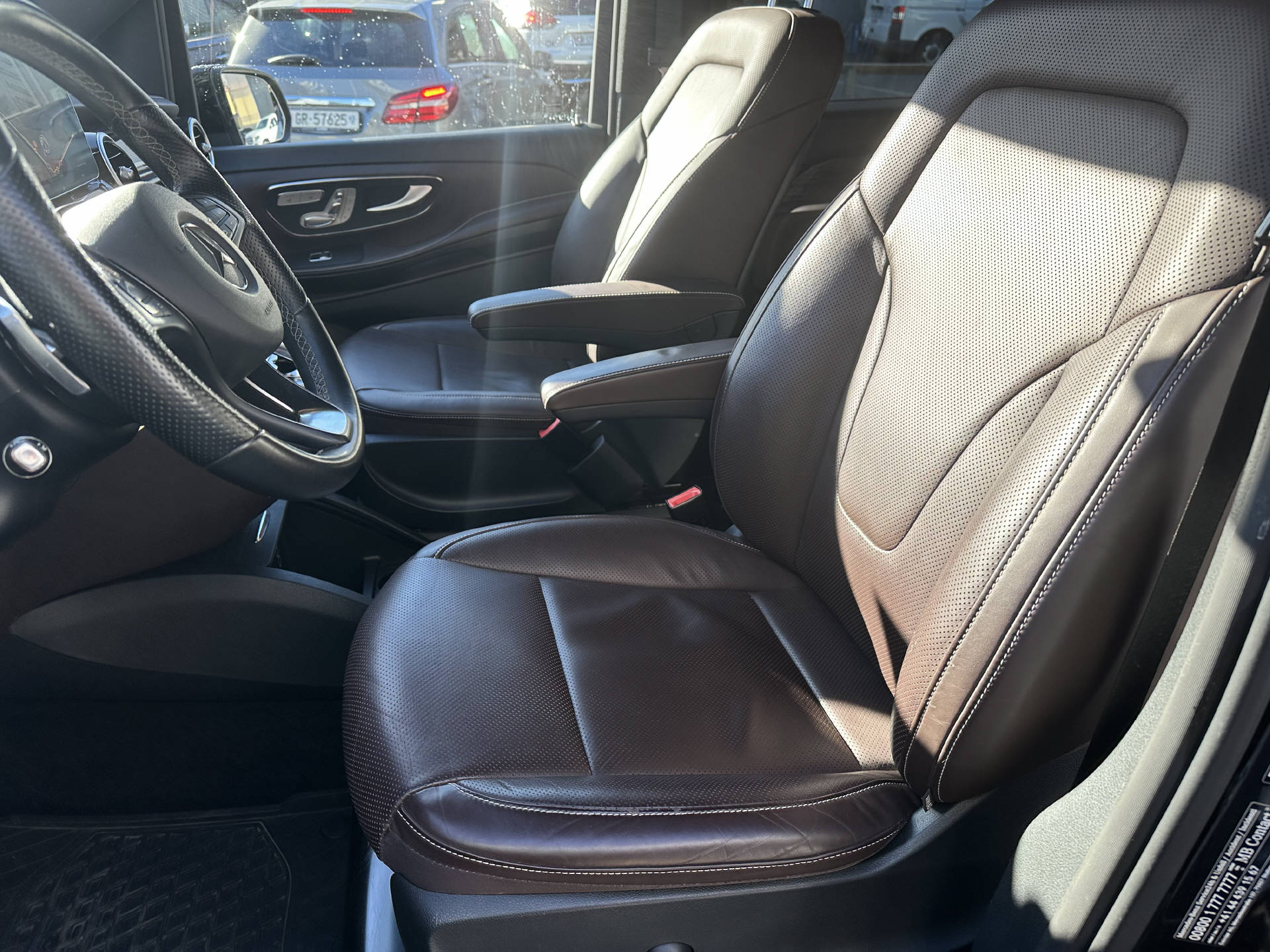 MERCEDES-BENZ V 250 d Avantgarde lang 4Matic-image-10