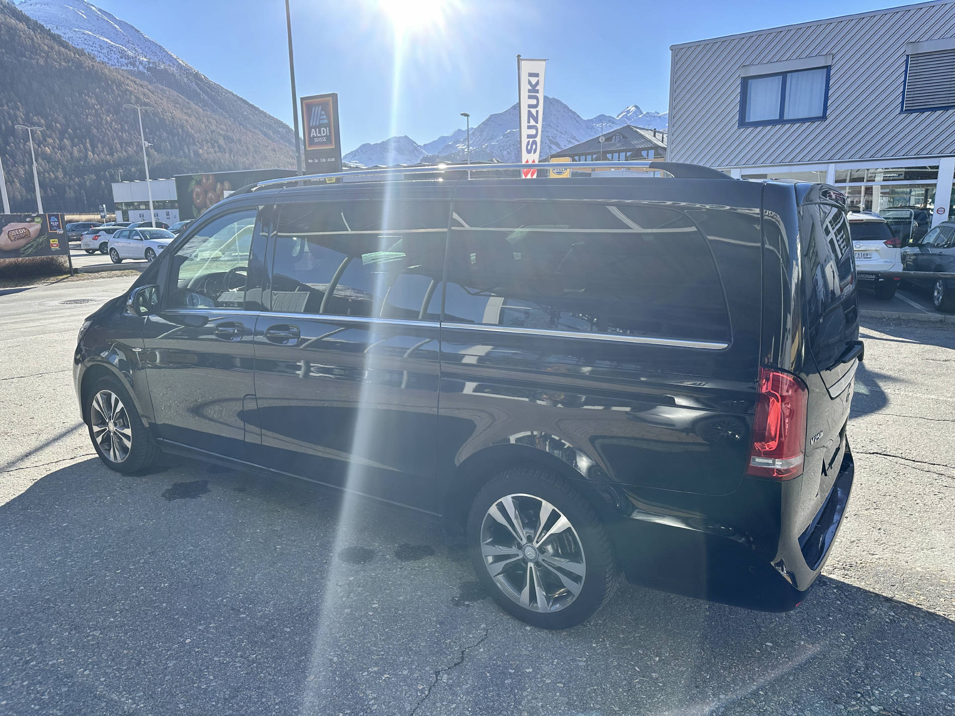 MERCEDES-BENZ V 250 d Avantgarde lang 4Matic-image-6