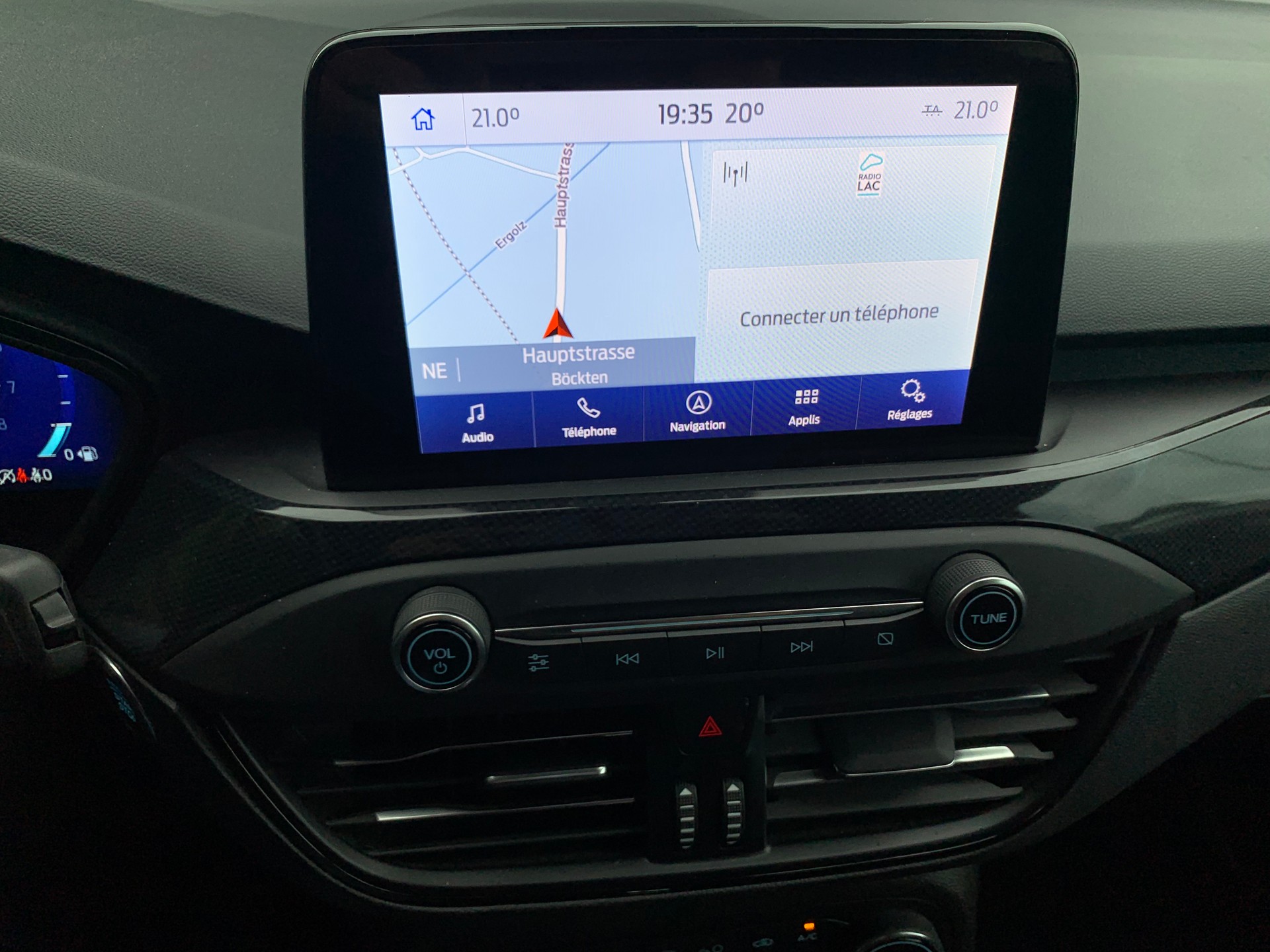 FORD Focus 1.0 mHEV ST Line-image-17