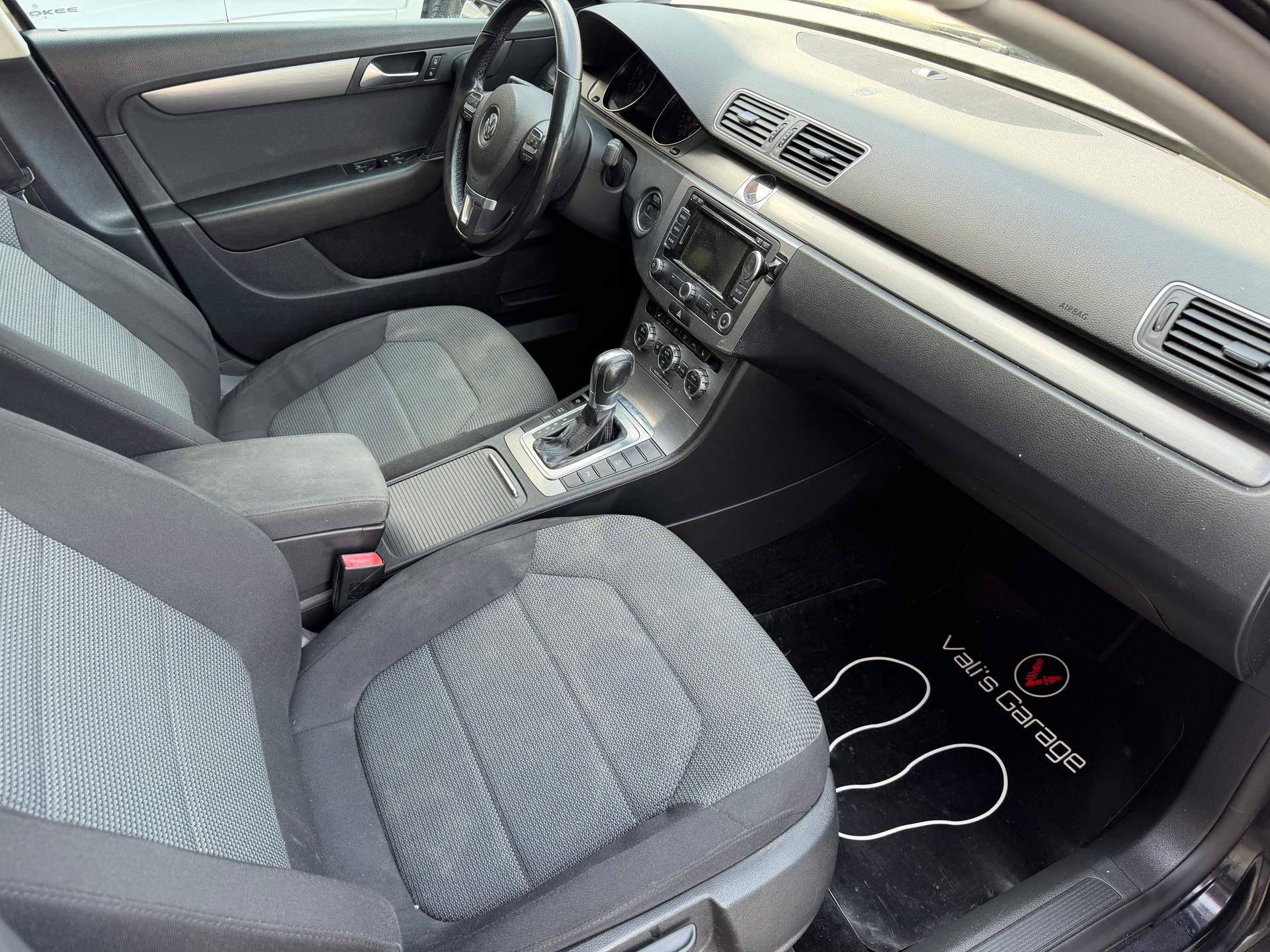 VW Passat Variant 1.4 TSI BMT Comfortline DSG-image-8