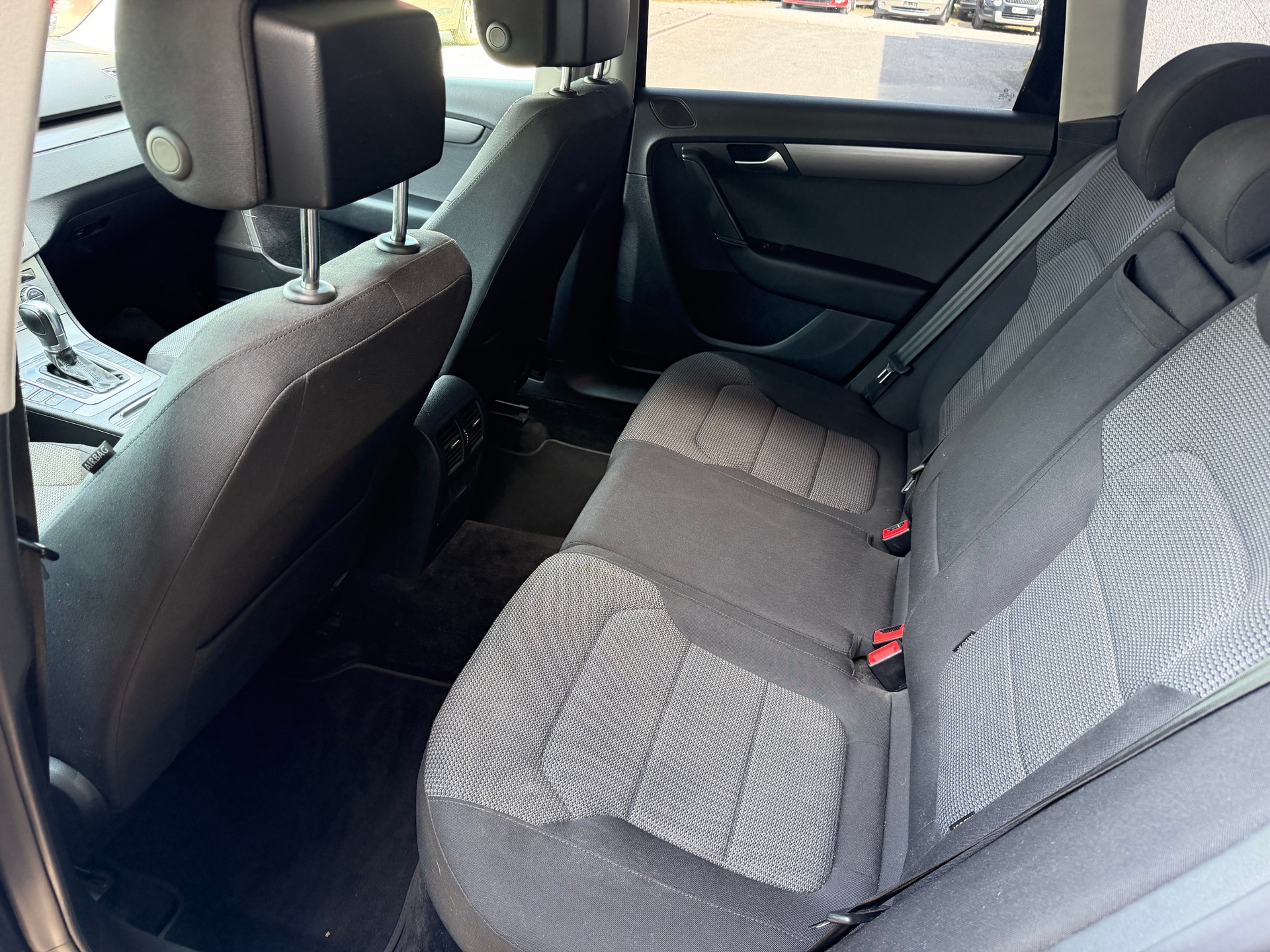 VW Passat Variant 1.4 TSI BMT Comfortline DSG-image-11