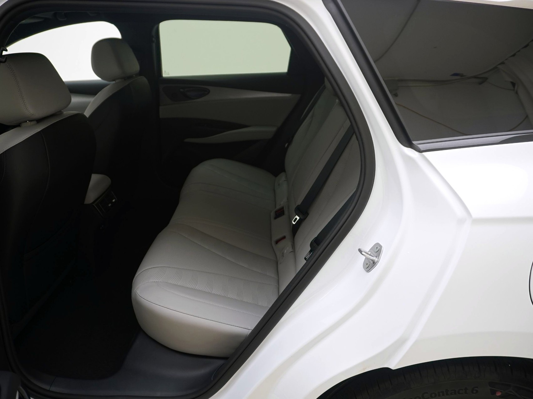 BYD Seal 6 DM-i Touring Comfort Lite-image-13