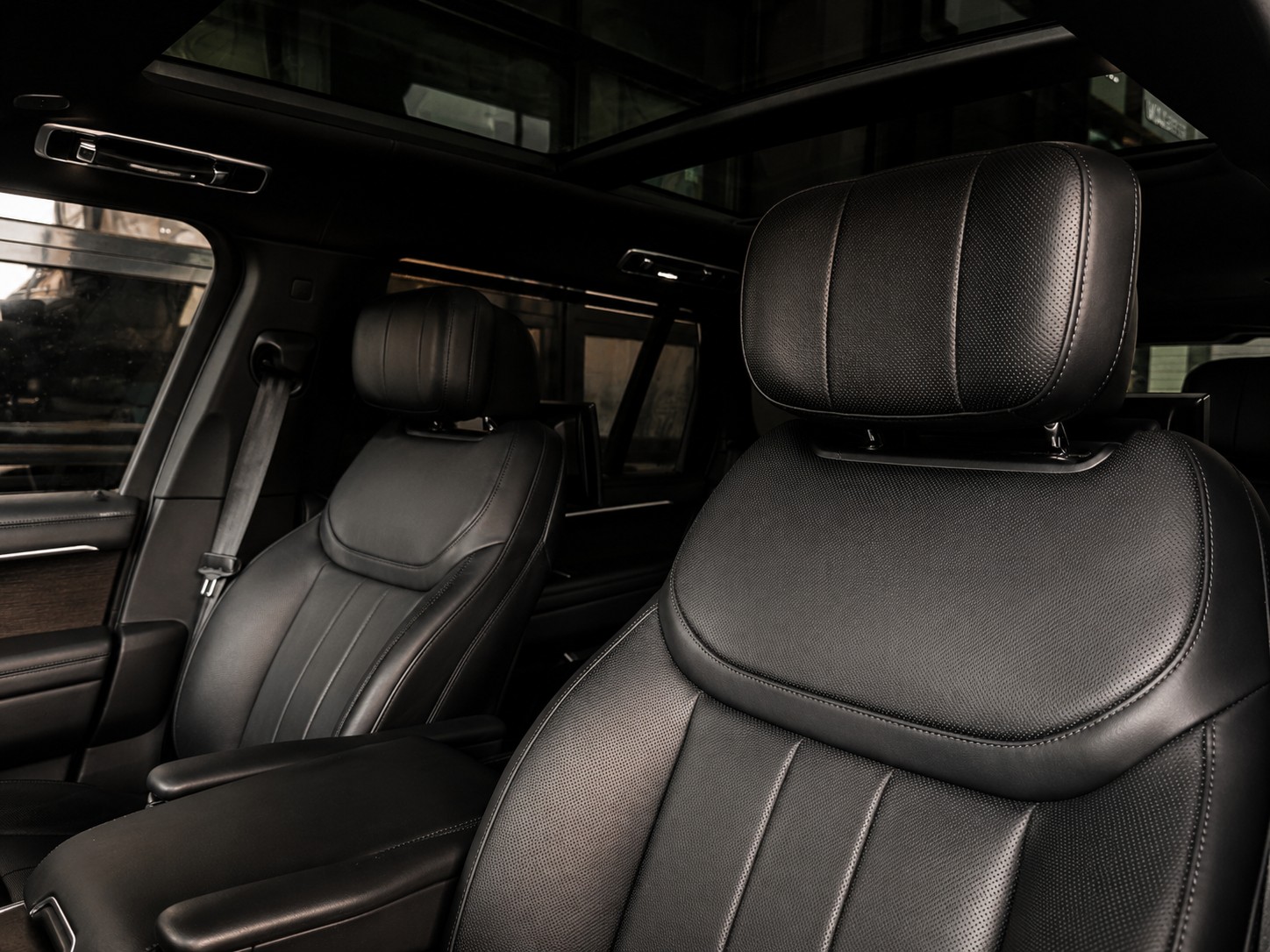 LAND ROVER Range Rover LWB D350 3.0D I6 MHEV Autobiography-image-19