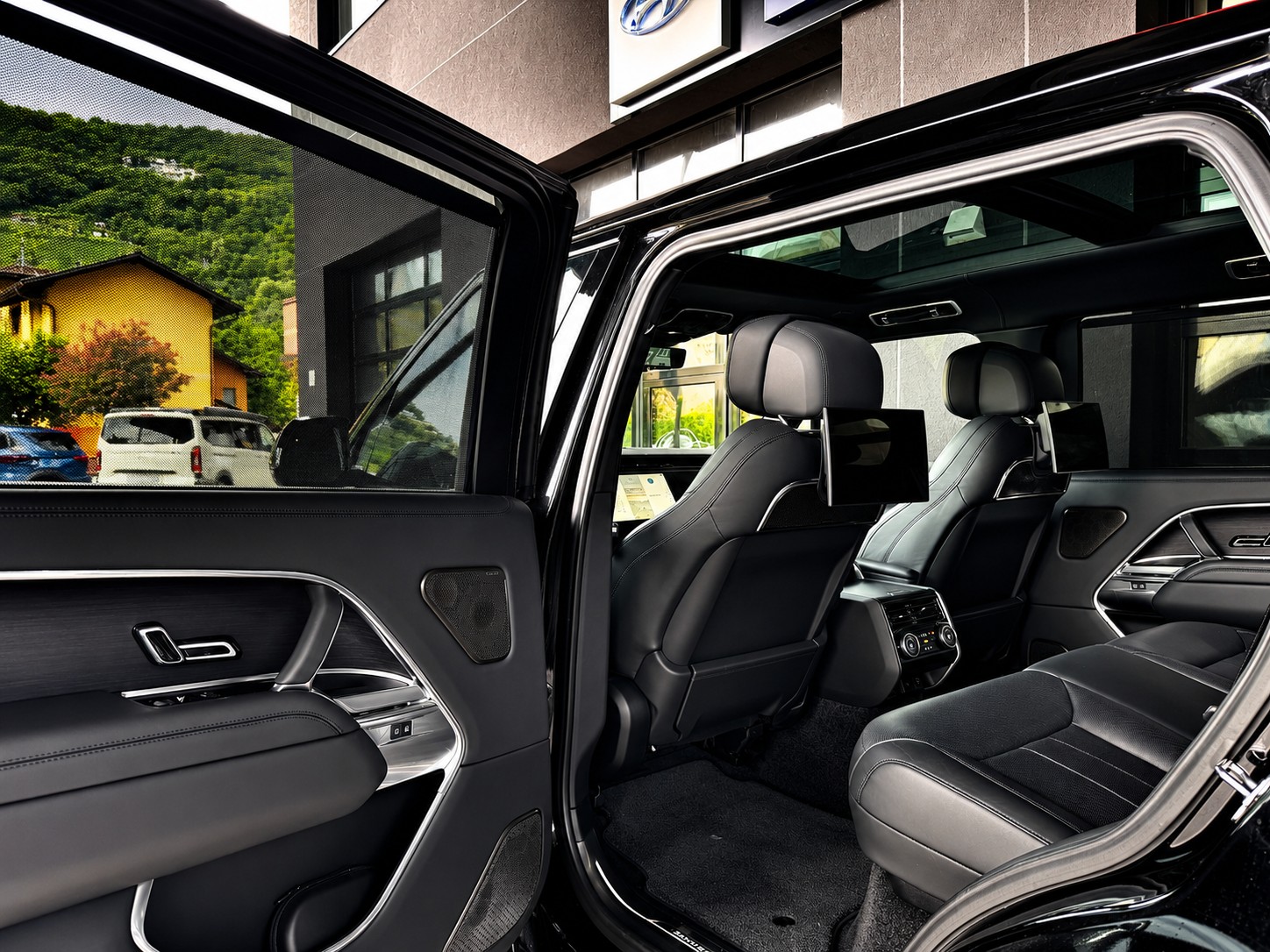 LAND ROVER Range Rover LWB D350 3.0D I6 MHEV Autobiography-image-8