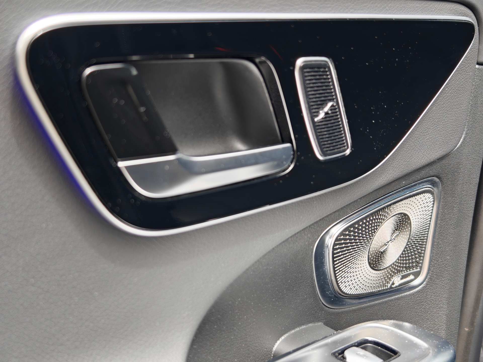 MERCEDES-BENZ C 200 AMG Line 4matic Vollasstattug Massagesitze-image-31