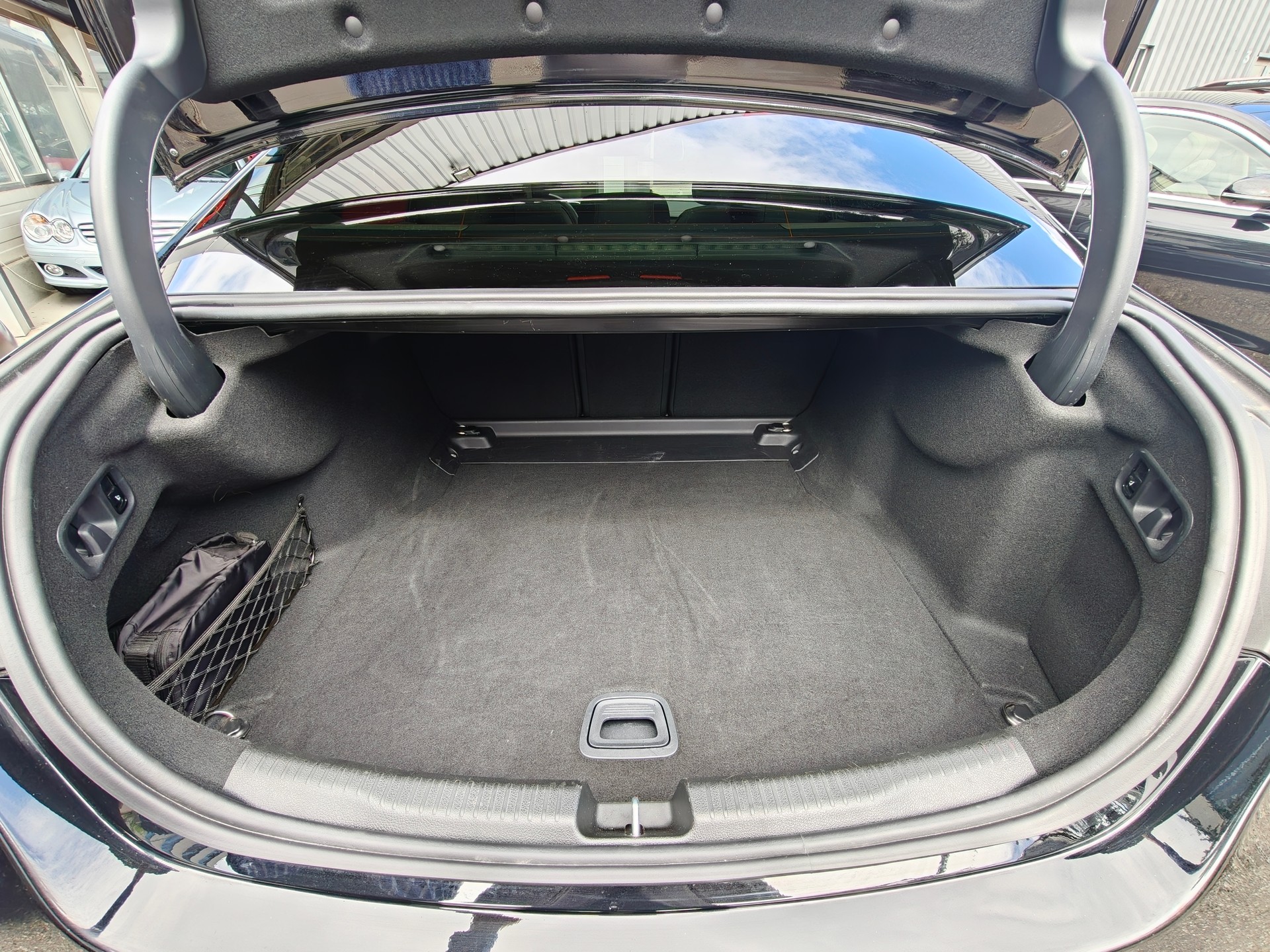MERCEDES-BENZ C 200 AMG Line 4matic Vollasstattug Massagesitze-image-19
