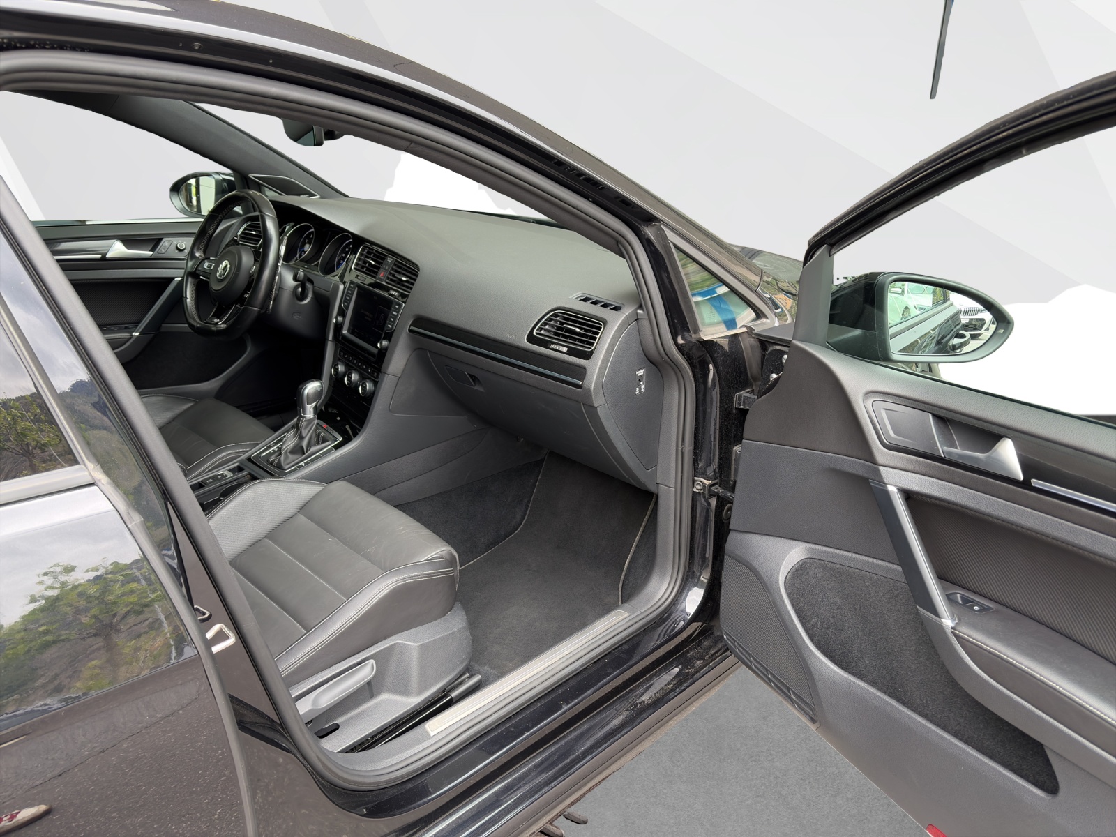VW Golf VII 2.0 TSI R360S DSG 4motion-image-16