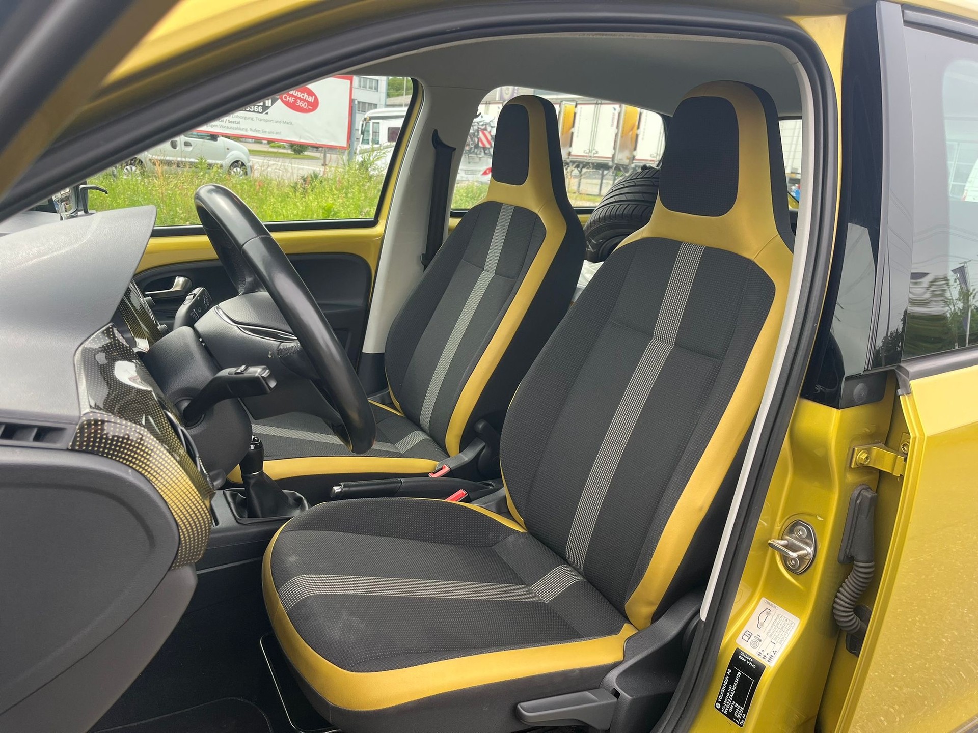 VW Up 1.0 TSI BMT high up 90 PS-image-7