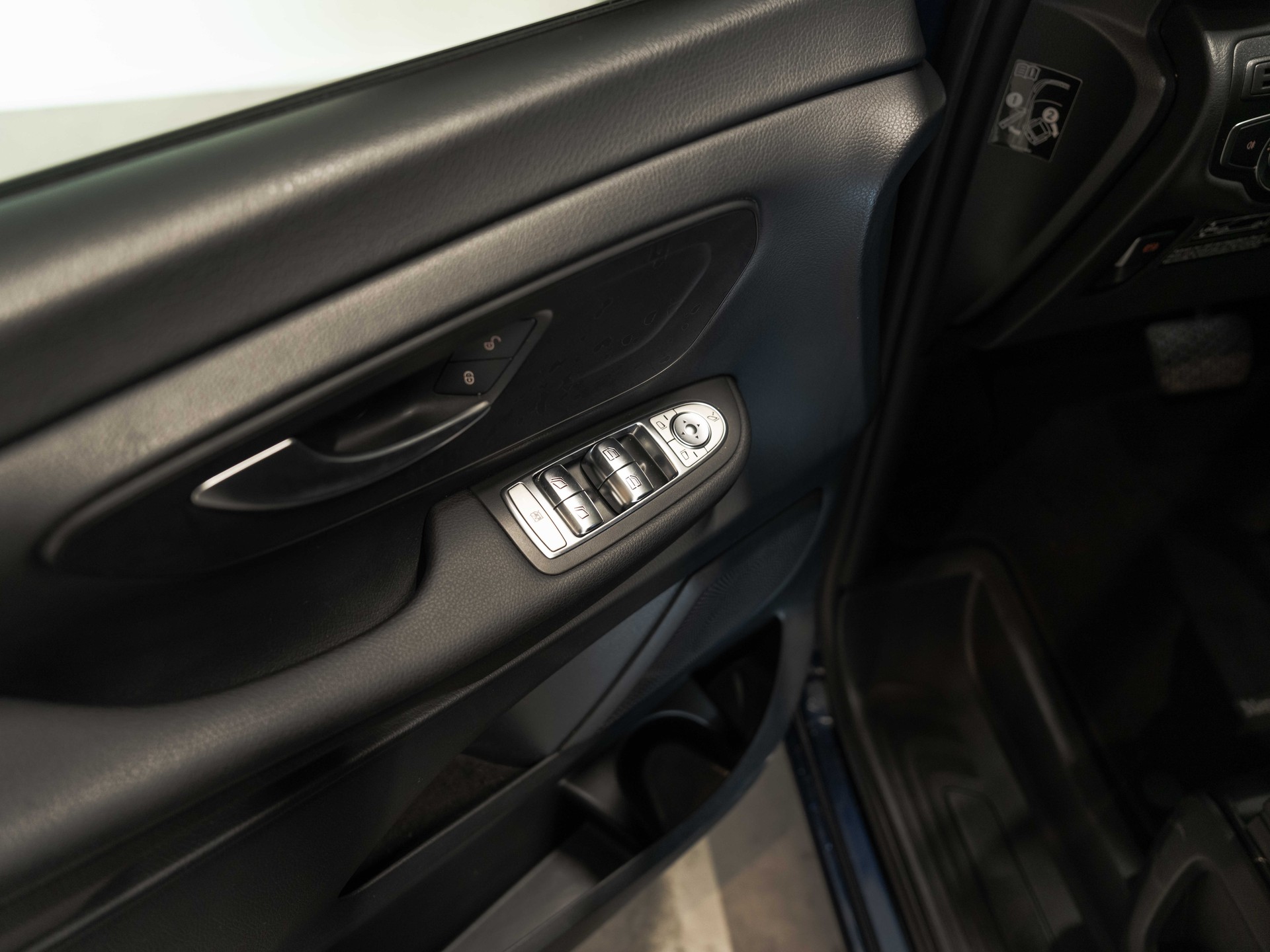 MERCEDES-BENZ Marco Polo Horizon 220 d Automat-image-17