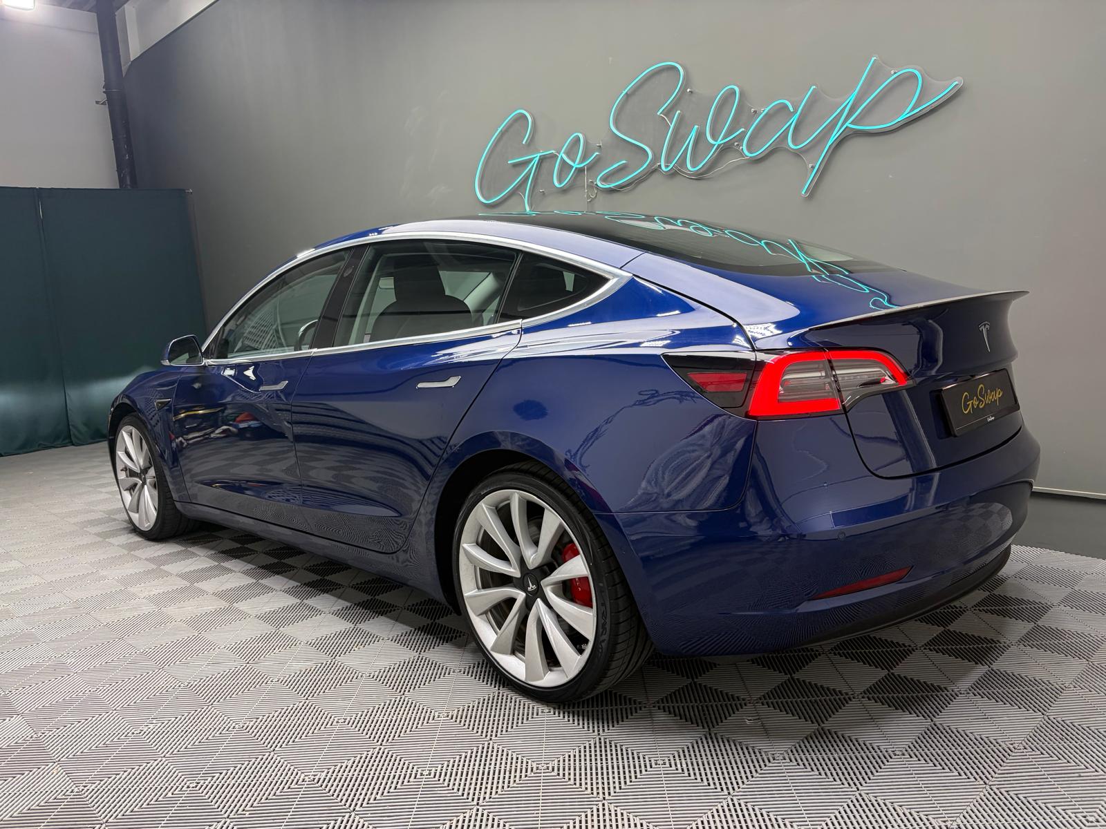 TESLA Model 3 Performance Dual Motor AWD - Autopilot-image-7