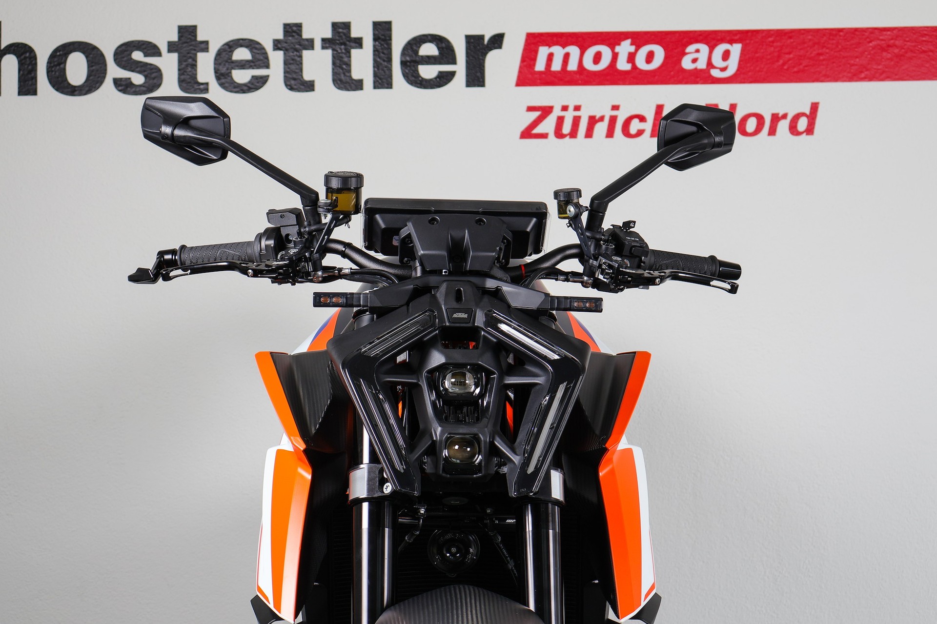 KTM 1390 Super Duke RR-image-6